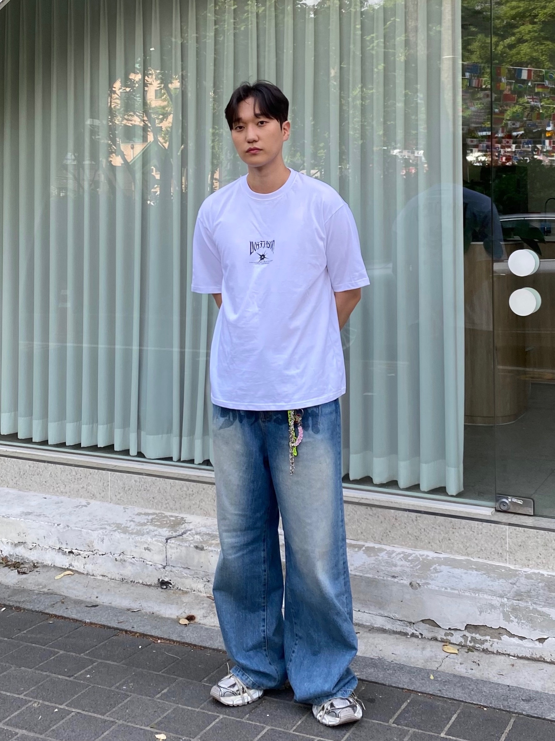 Balenciaga 3XL Sneakers Beige 착용 스타일 - 1