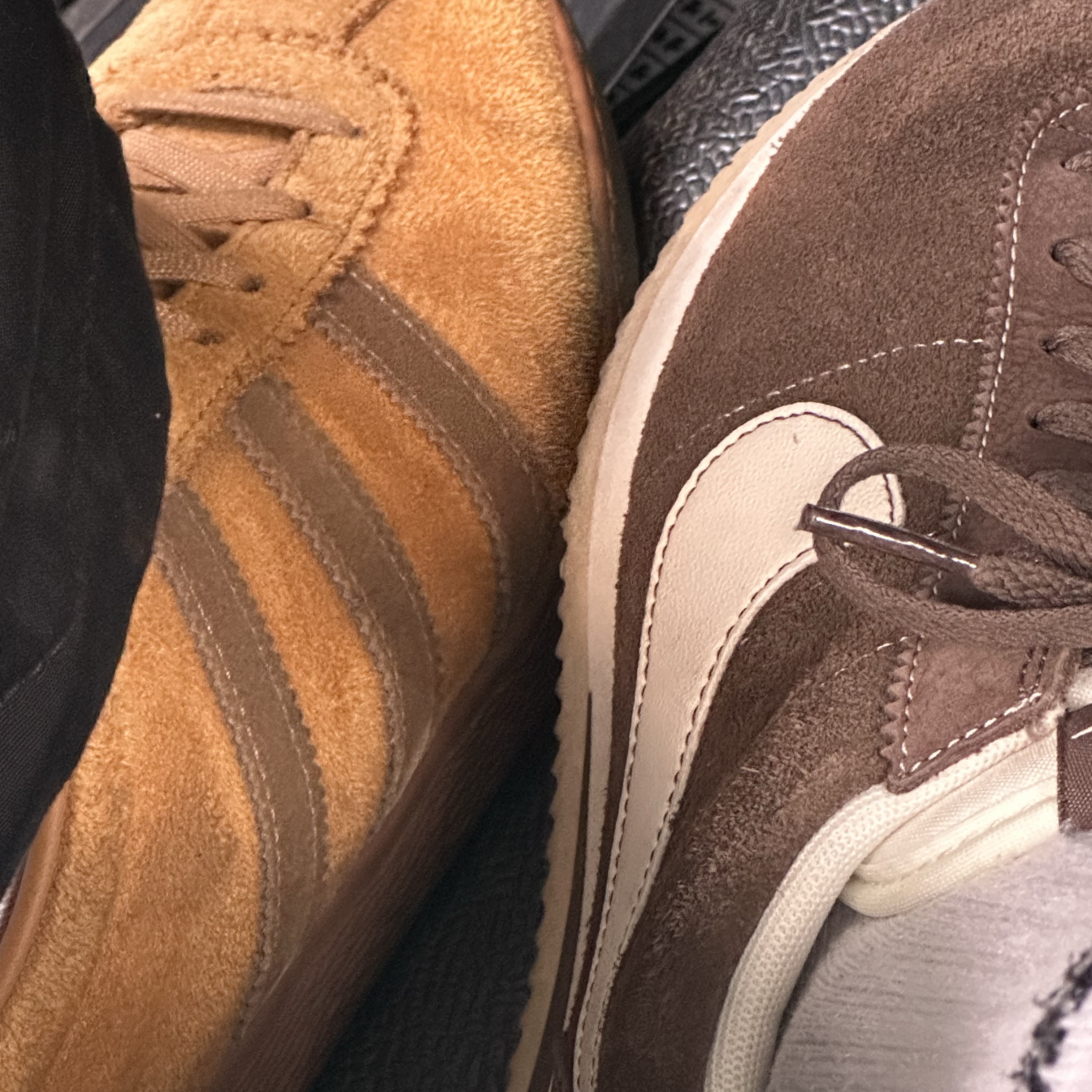 Adidas Tobacco Gruen Mesa Brown Desert, Nike Cortez SE Hangul Day Baroque Brown Sail 착용 스타일