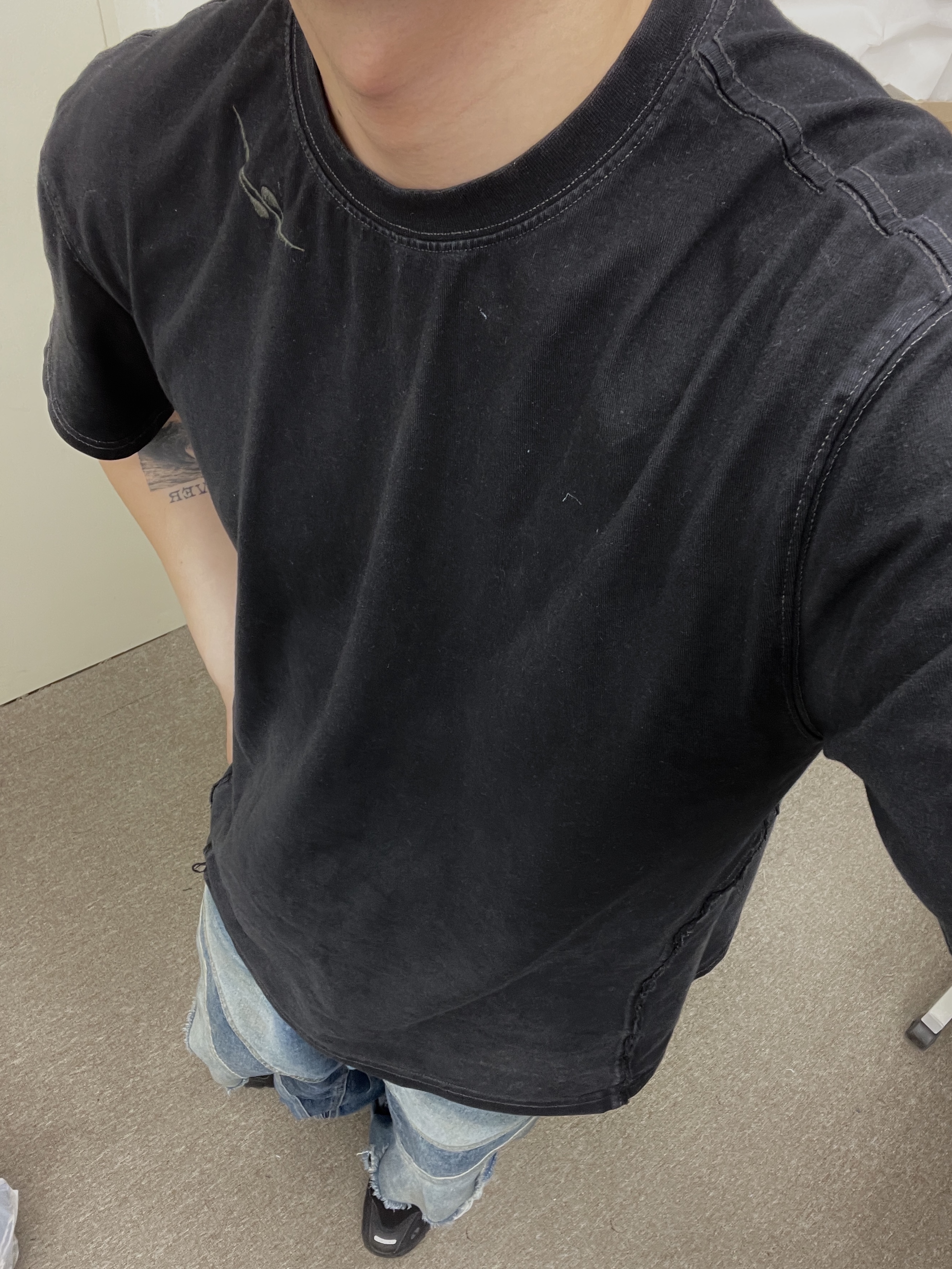 BLR Destroyed Gradation Bleached Short Sleeve T-Shirt Black, Civision by CSC Vision Distressed Denim Pants Washed Blue 착용 스타일