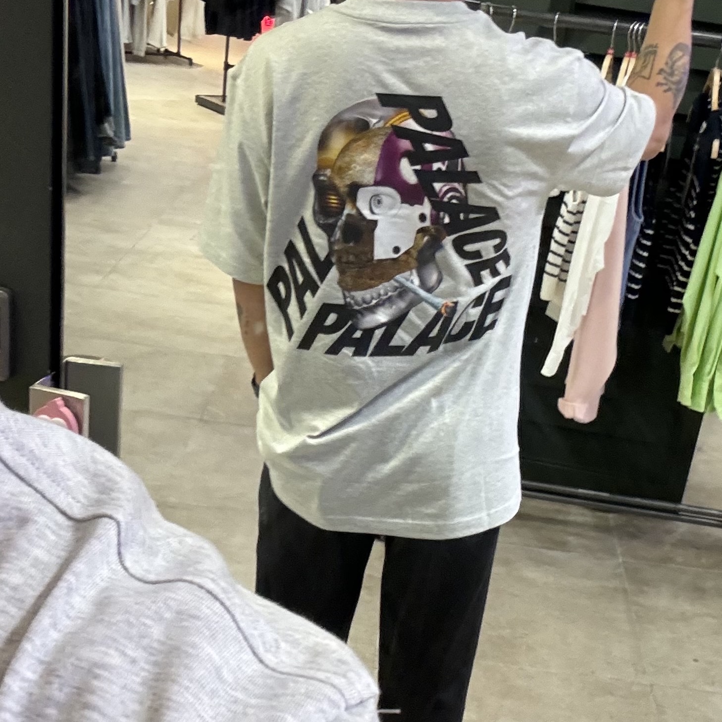 Palace Baked P-3 T-Shirt Grey Marl - 24SS 착용 스타일 - 2