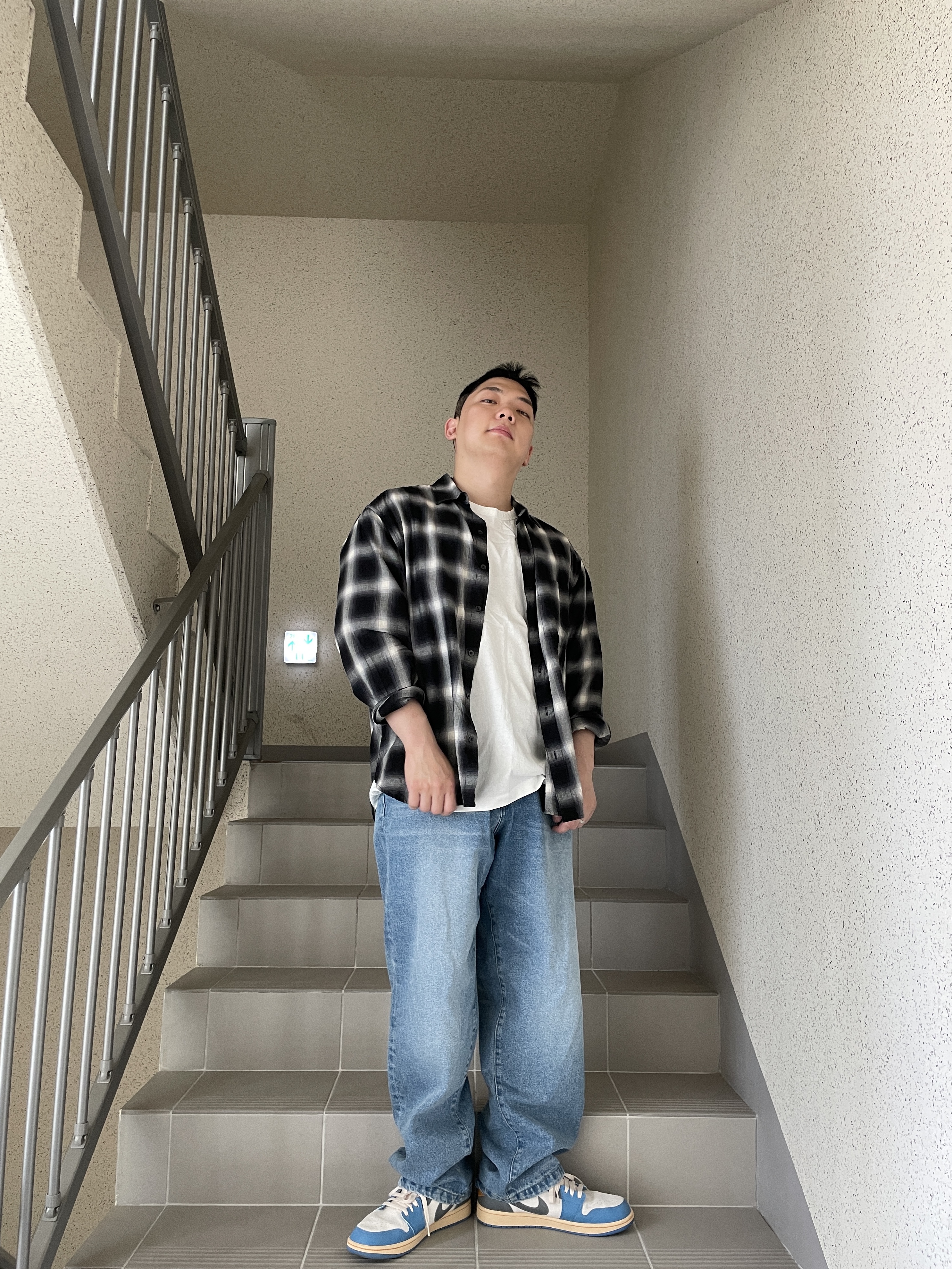 Jordan 1 Low SE Tokyo 96 착용 스타일 - 2