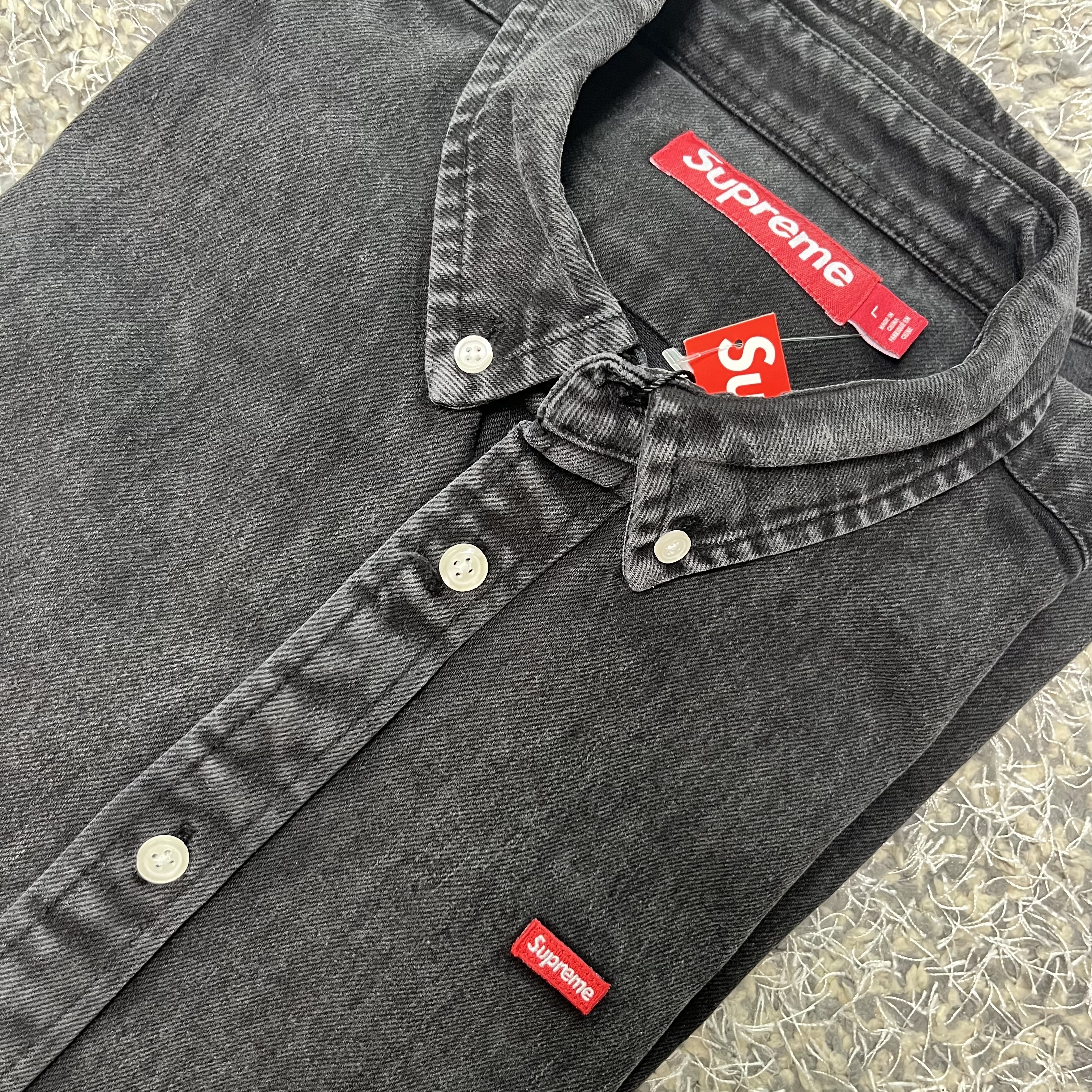 Supreme Small Box Shirt Washed Black - 24SS 착용 스타일