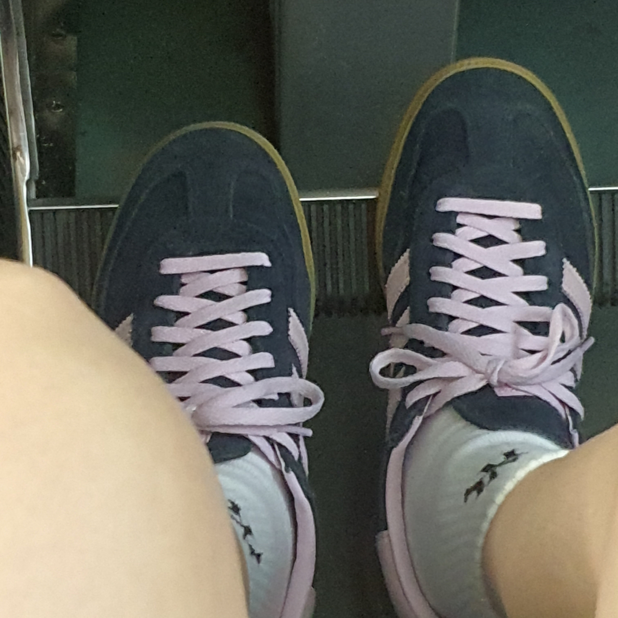 (W) Adidas Spezial Handball Core Black Clear Pink 착용 스타일