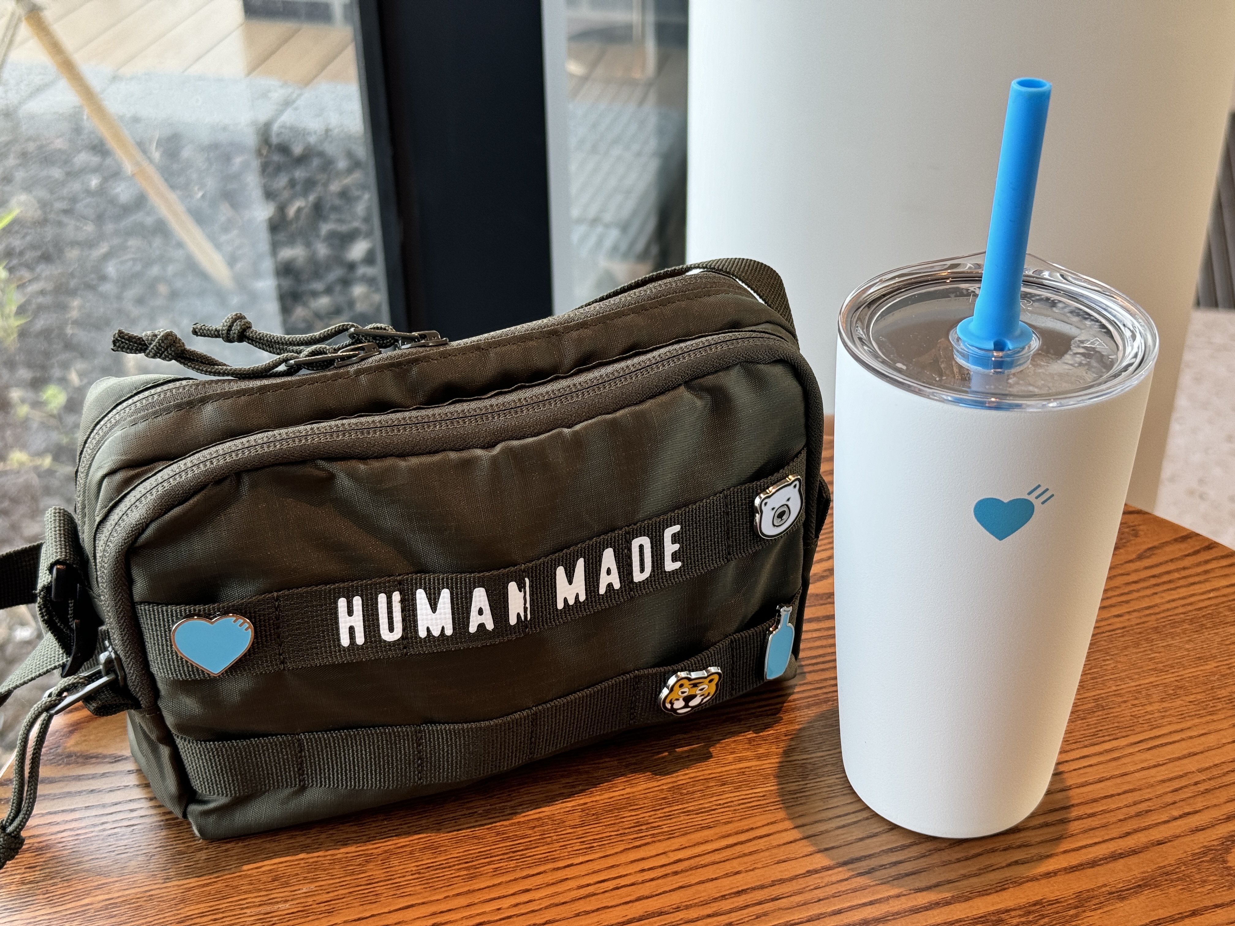 Human Made x Blue Bottle Coffee Commuter Cup White 착용 스타일 - 3
