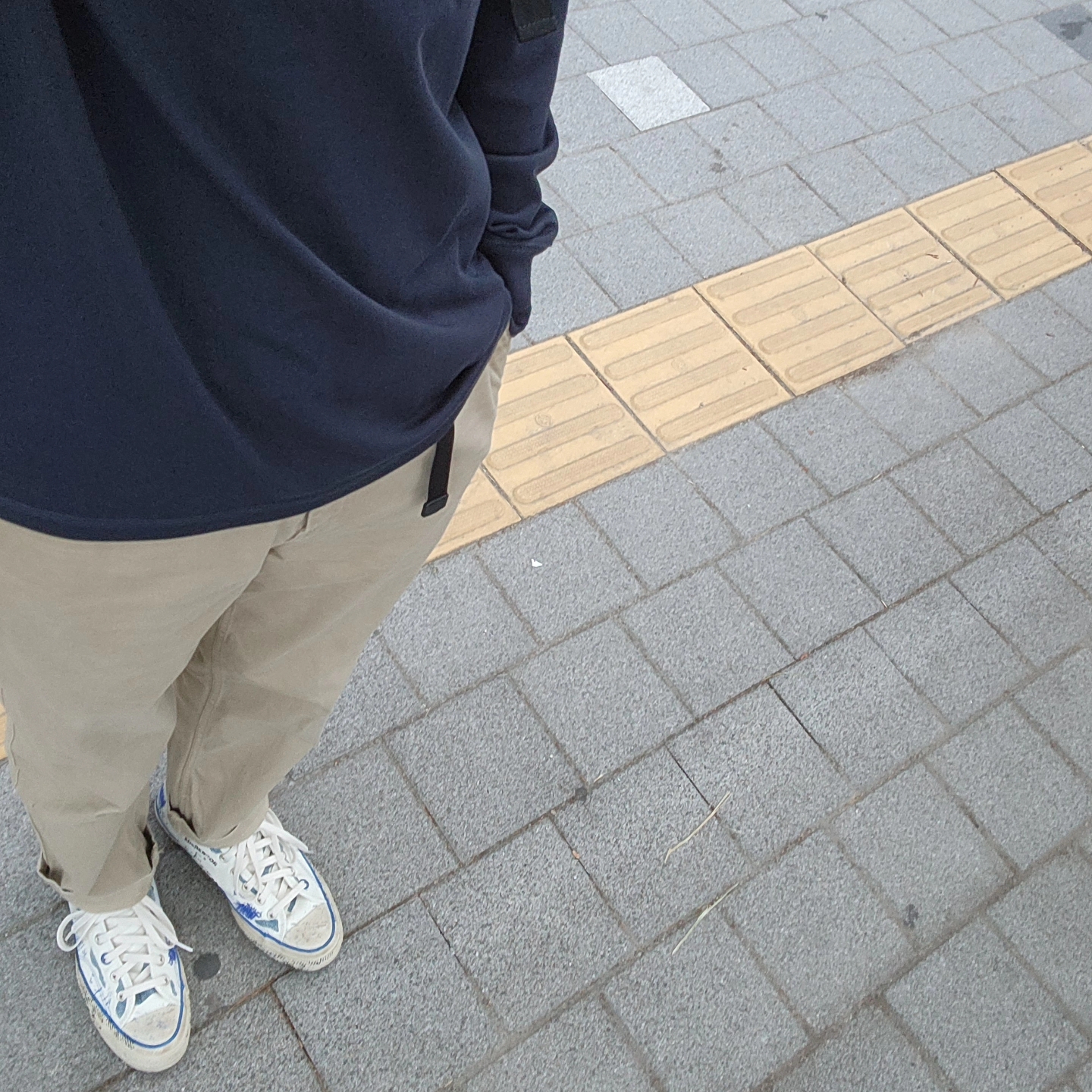 Converse x Ader Error Chuck 70 High White 착용 스타일 - 1
