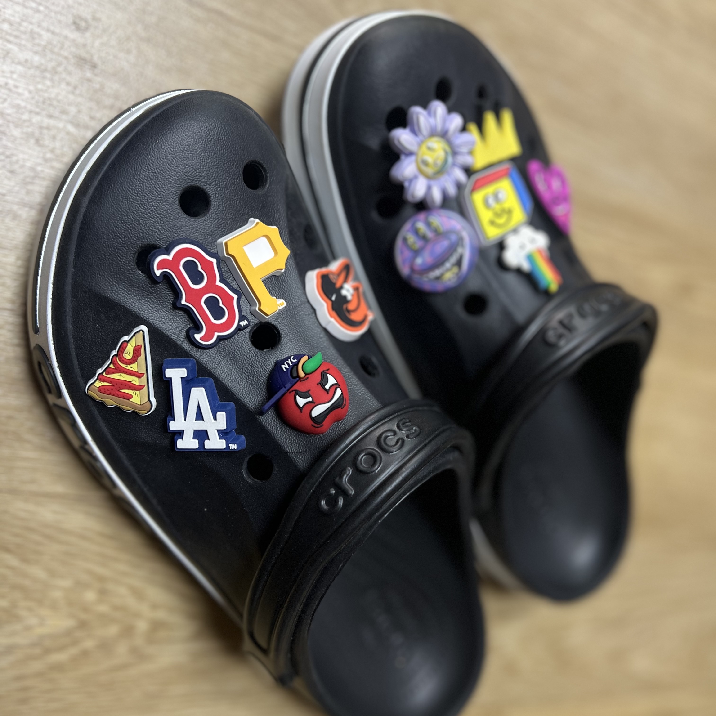 Crocs Bayaband Clog Black White 착용 스타일