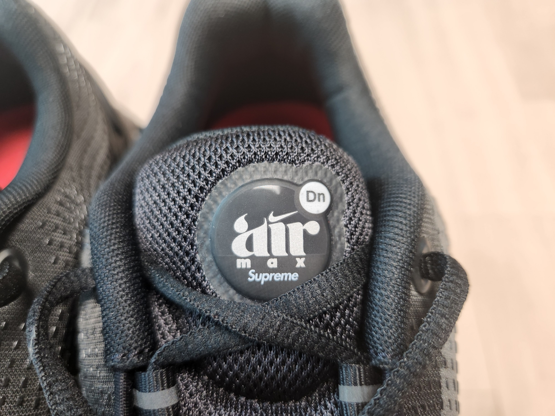 Nike x Supreme Air Max DN SP Black Galactic Jade 착용 스타일 - 6