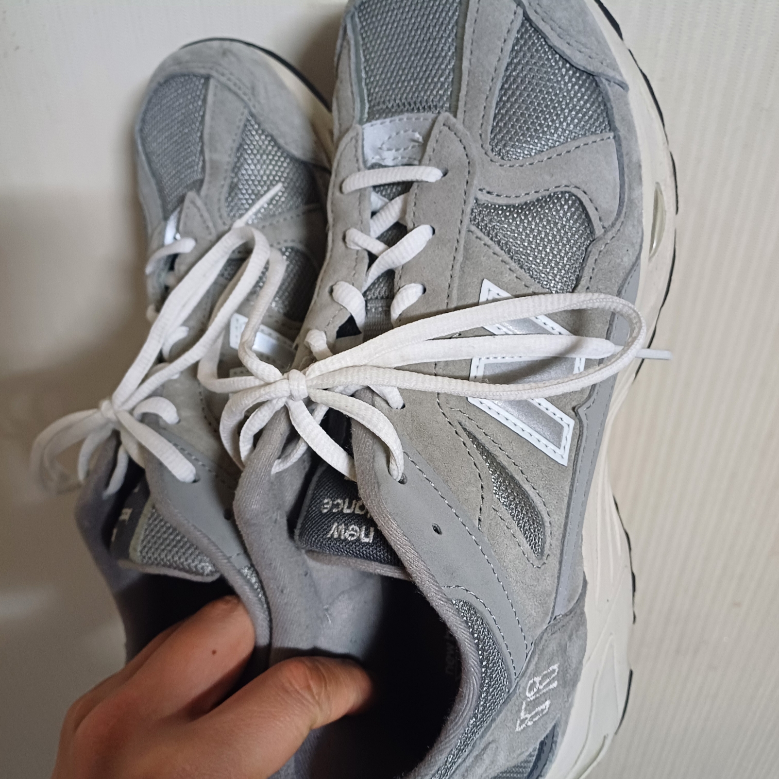 New Balance 878 Gray 착용 스타일 - 1