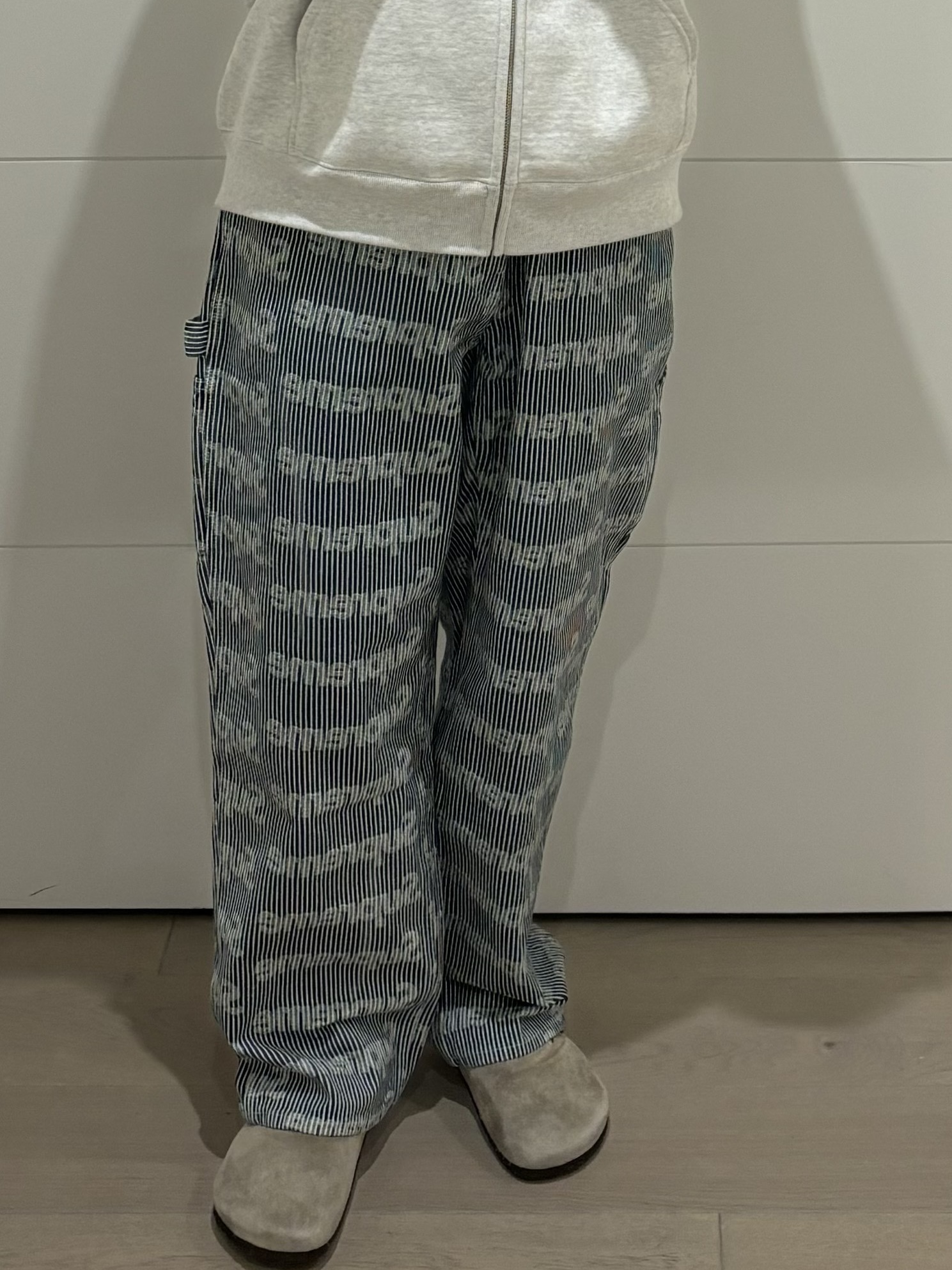 Supreme Denim Chore Trucker Jacket Stripe - 24SS, Supreme Denim Painter Pants Stripe - 24SS 착용 스타일 - 2