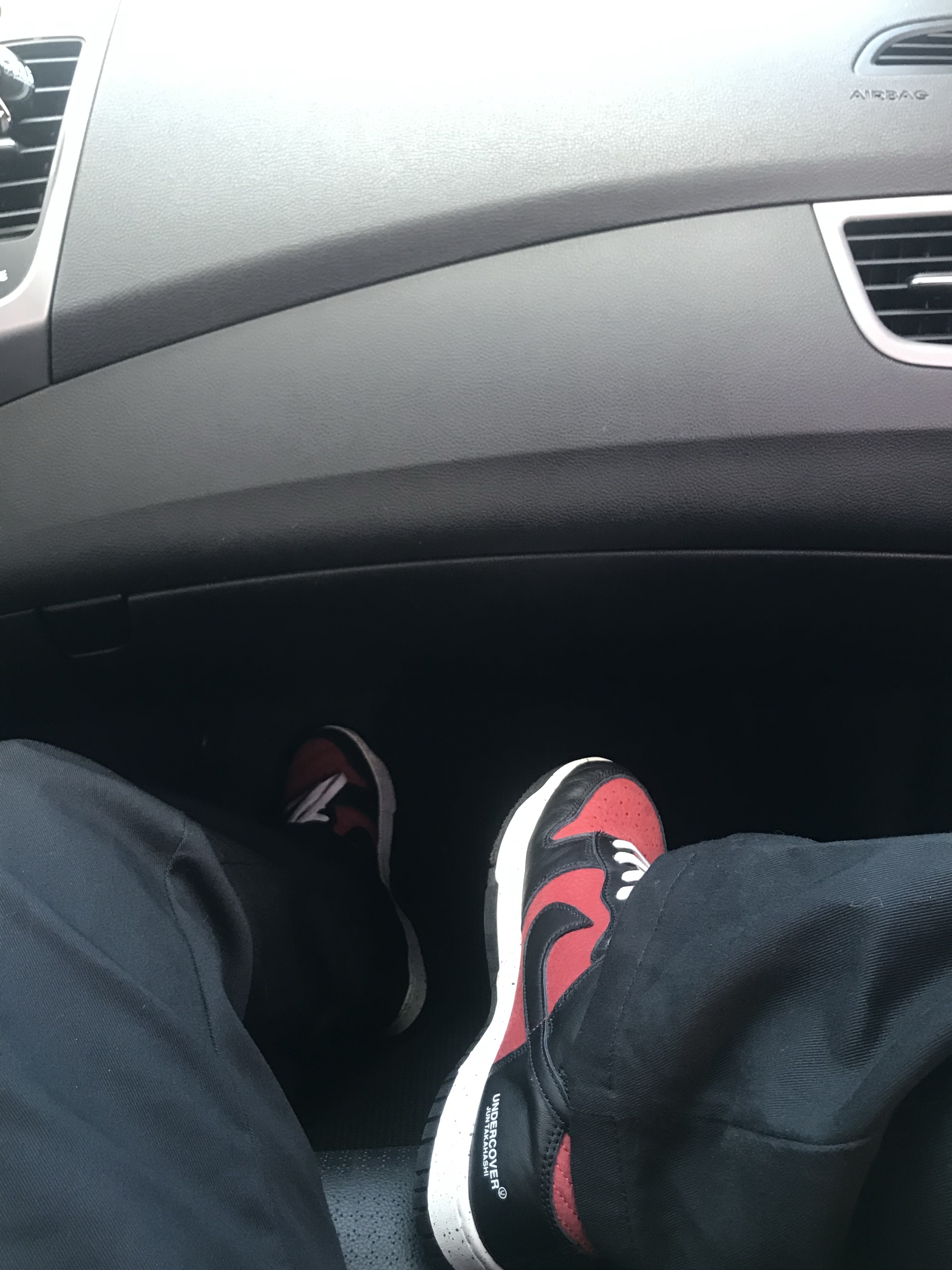 Nike x Undercover Dunk High 1985 Gym Red 착용 스타일
