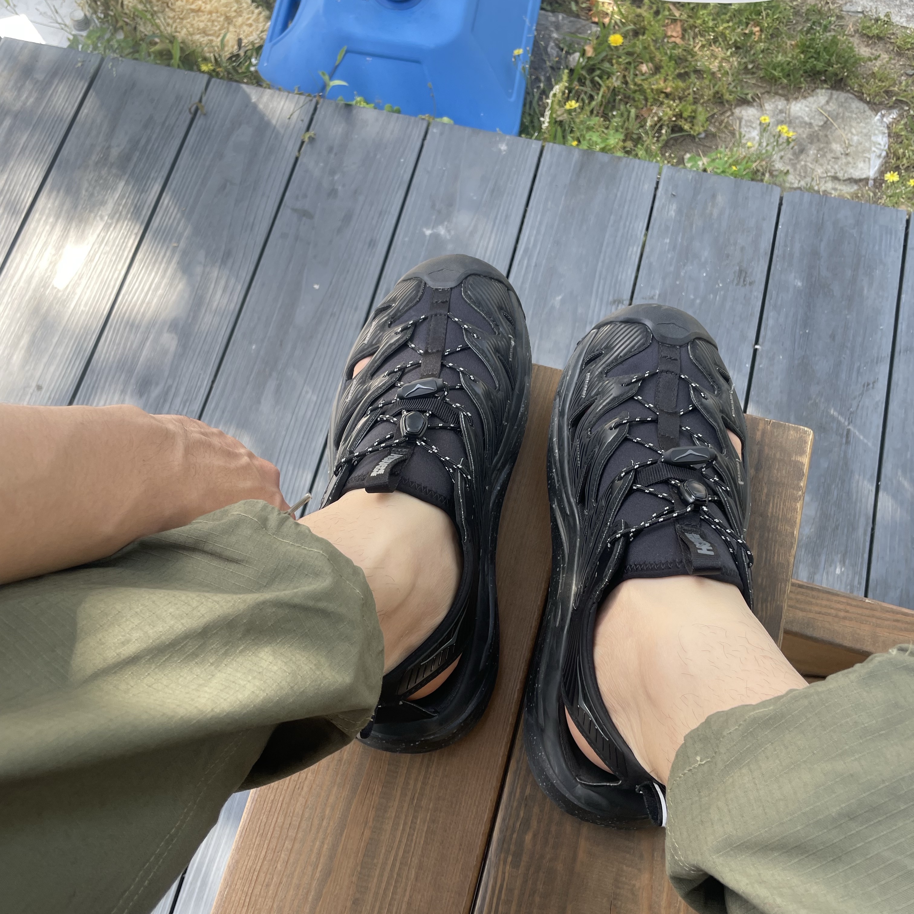 Hoka Hopara Black Castlerock - 24SS 착용 스타일