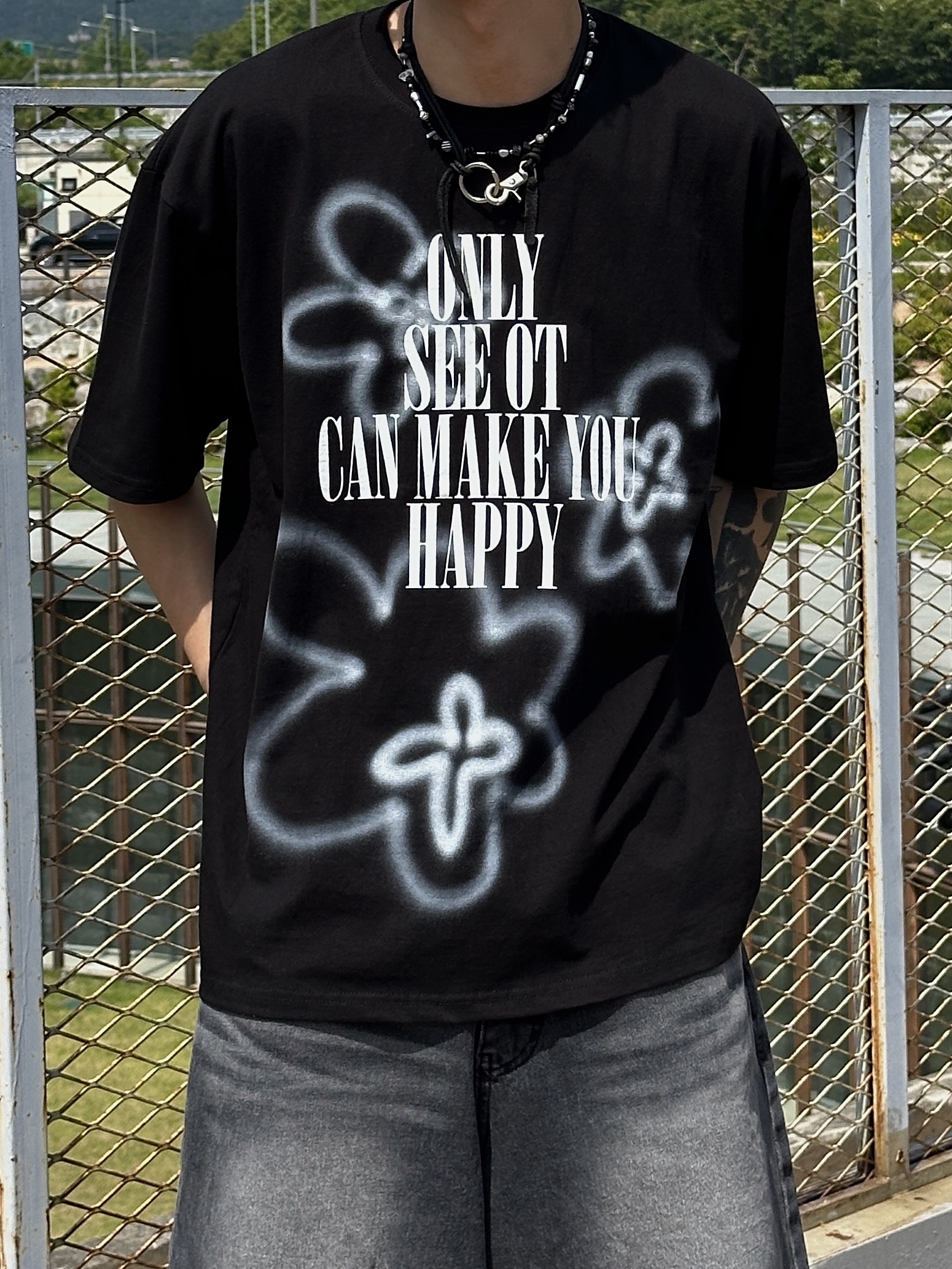 Maison Mihara Yasuhiro Blakey OG STC Sole Paper Like Leather Low-top Sneakers Black 착용 스타일 - 3
