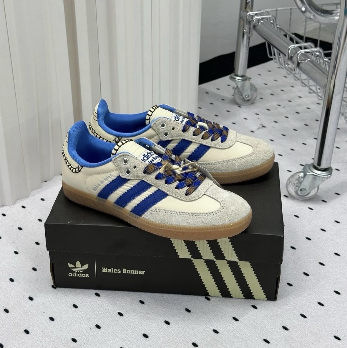 Adidas x Wales Bonner Samba Wonder Clay Royal Blue 착용 스타일