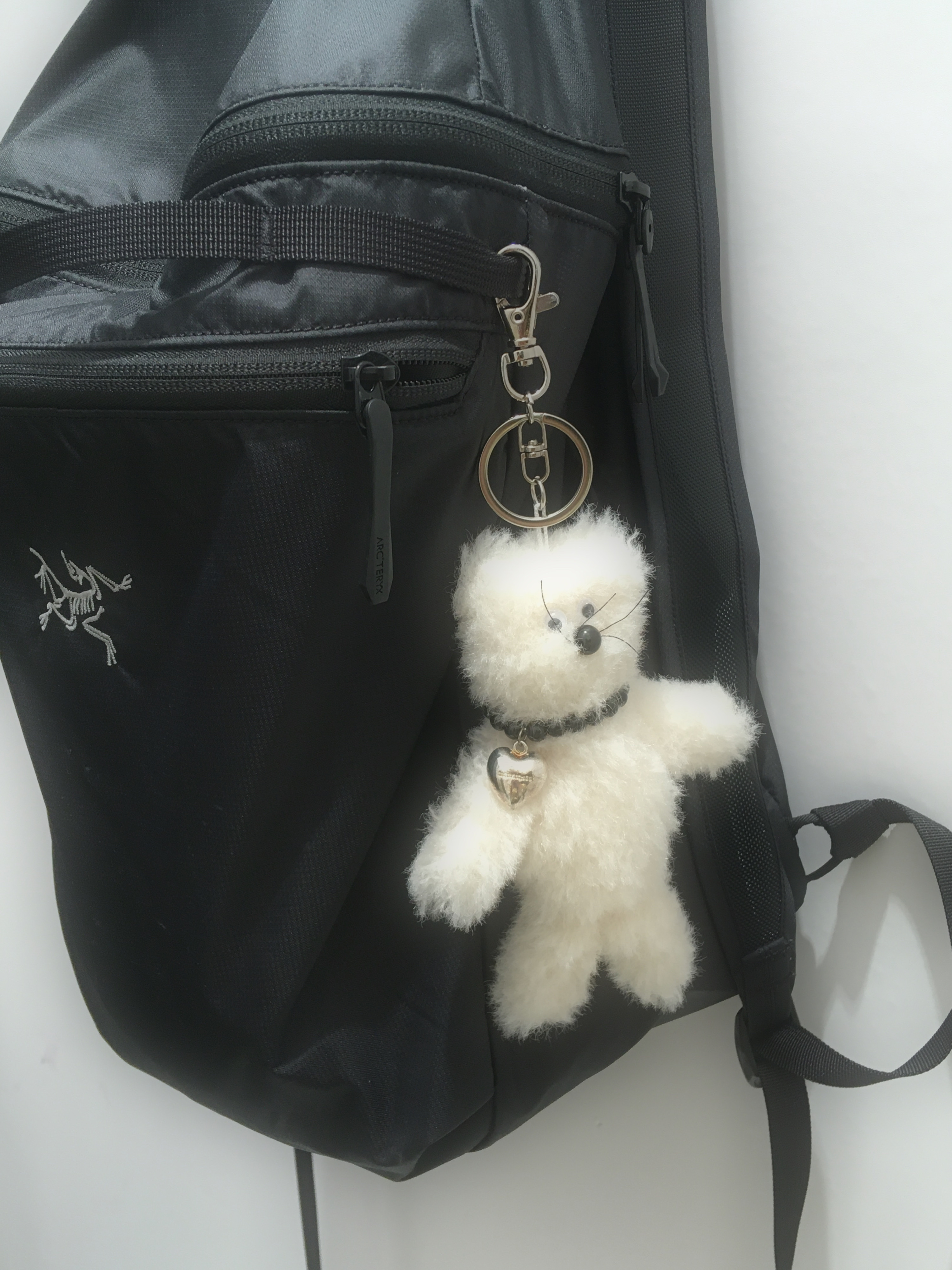 Monamhee Creami Keyring Cream - KREAM Exclusive 착용 스타일 - 1