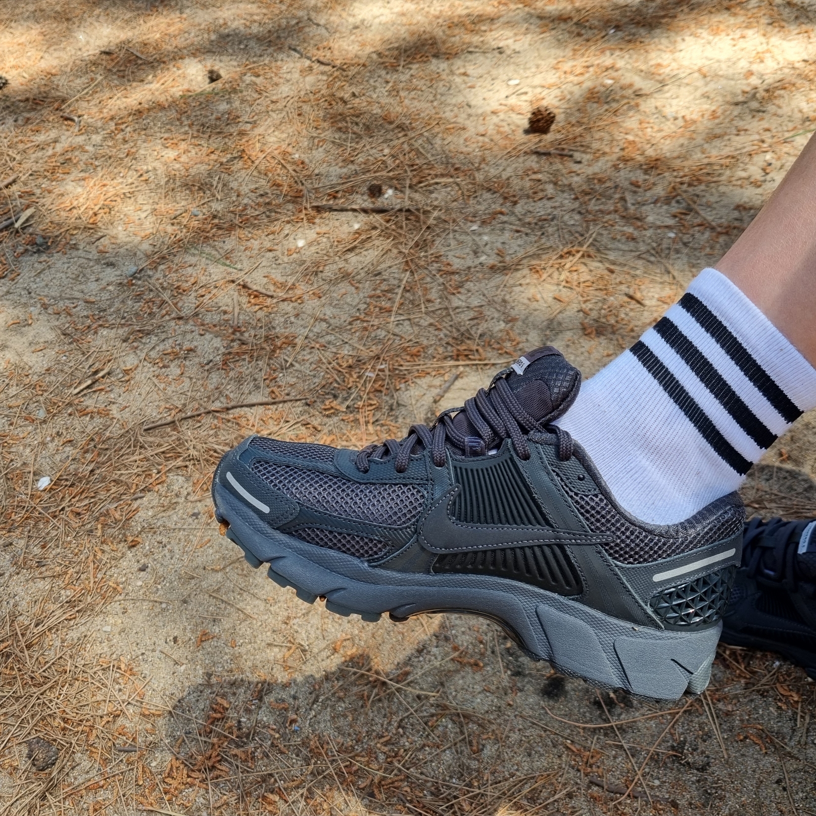 Nike Zoom Vomero 5 SP Anthracite 2023 착용 스타일