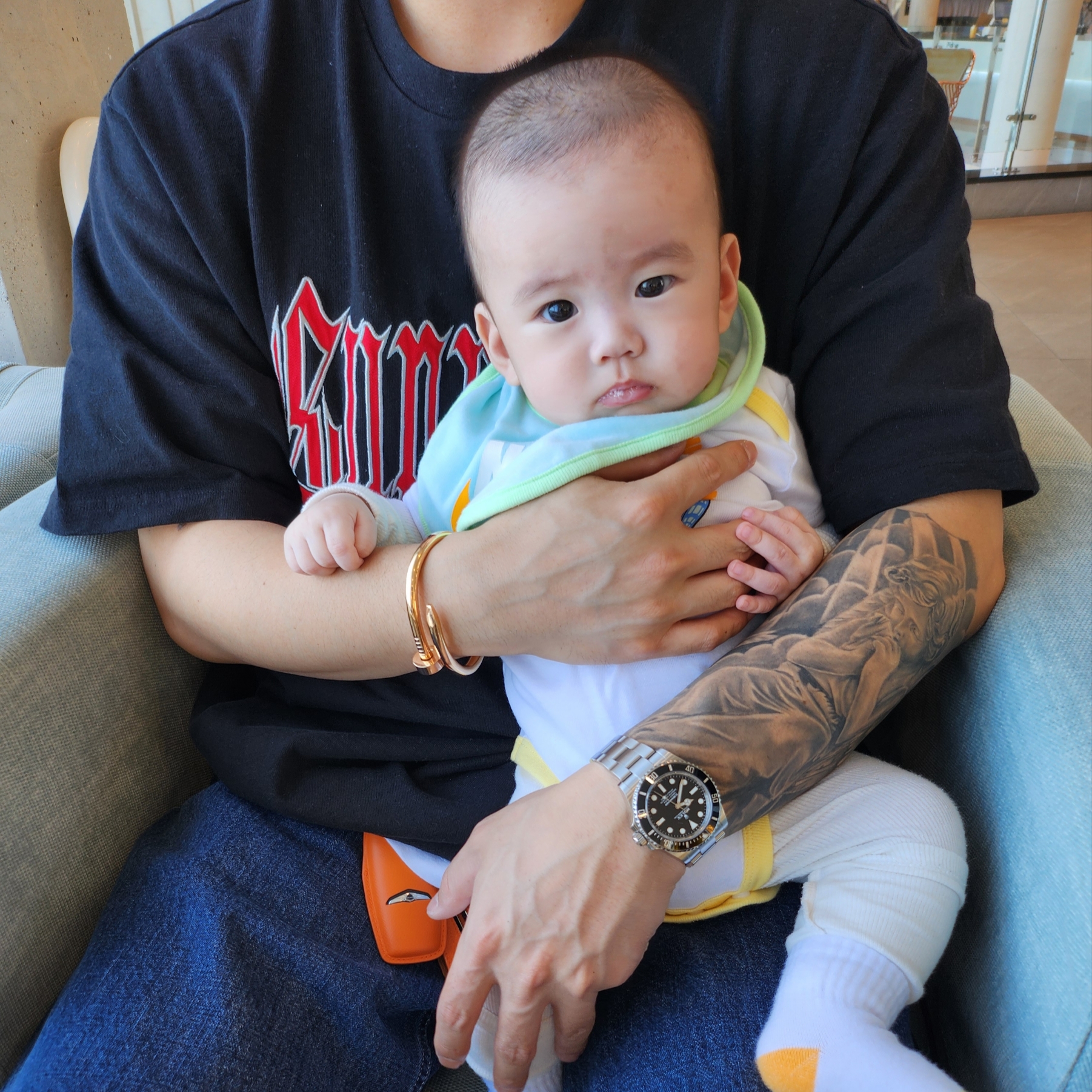 Supreme Old English S/S Top Black - 24SS, Supreme x Nike Denim Short Indigo - 24SS 착용 스타일 - 2