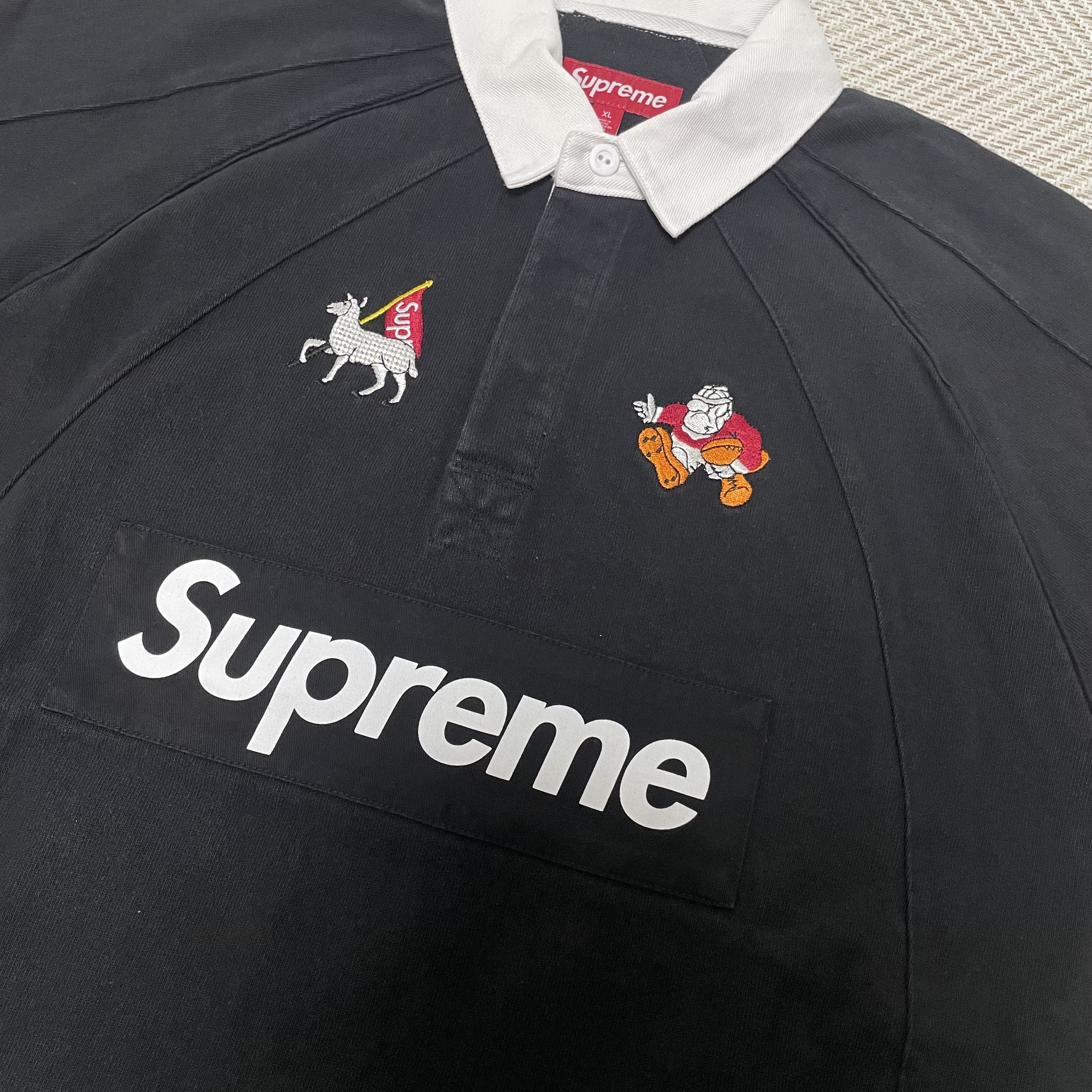Supreme S/S Rugby Black - 24SS 착용 스타일