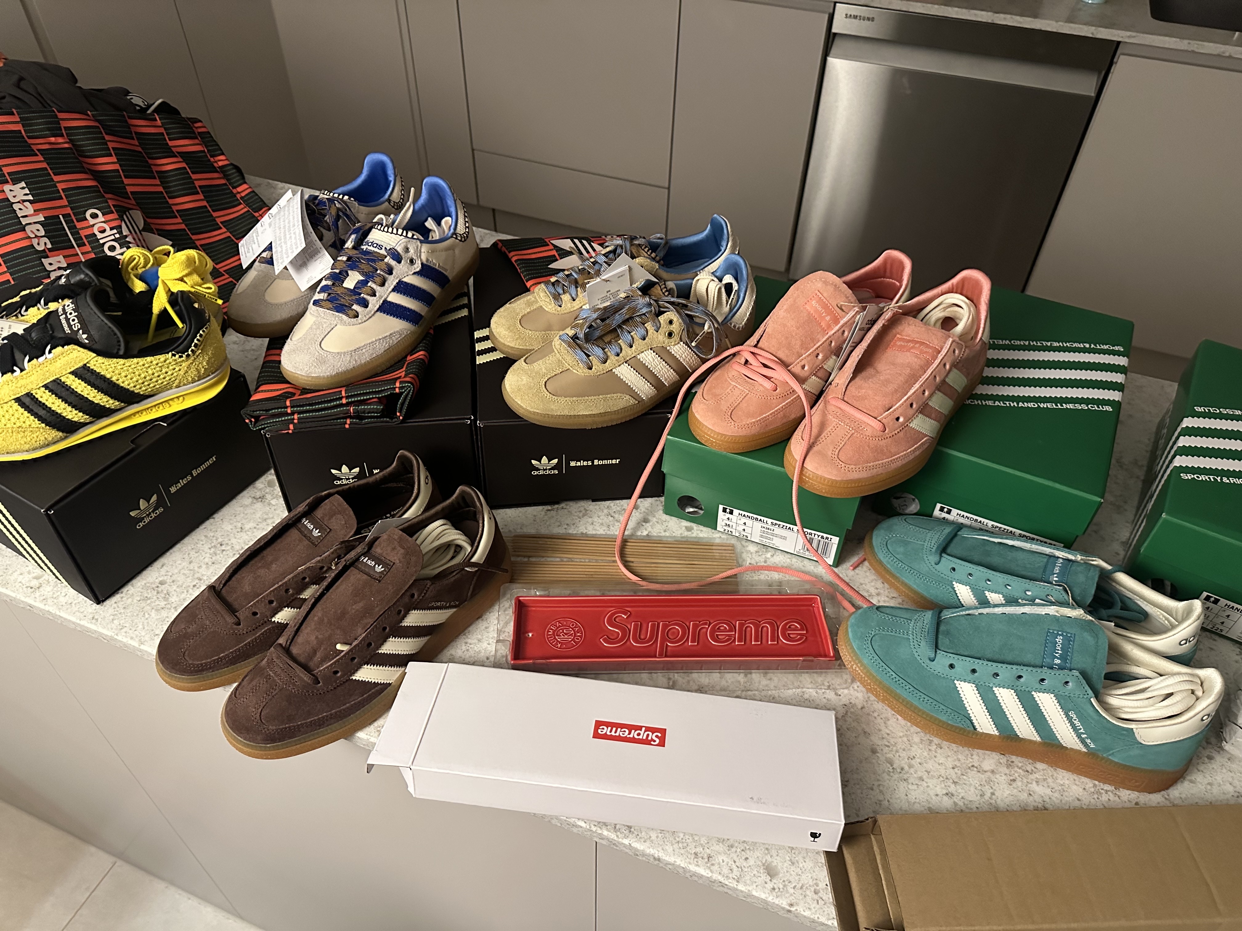 Adidas x Wales Bonner Samba Wonder Clay Royal Blue, Adidas x Wales Bonner Samba Supplier Colour Wonder White 착용 스타일