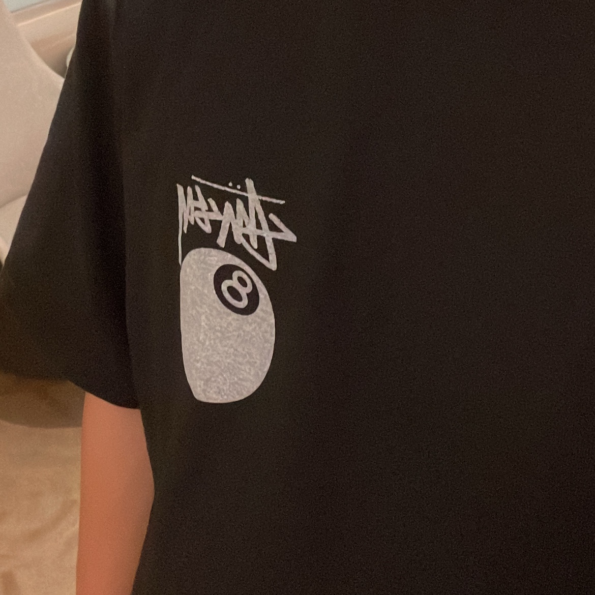 Stussy 8 Ball Pigment Dyed T-Shirt Black 착용 스타일