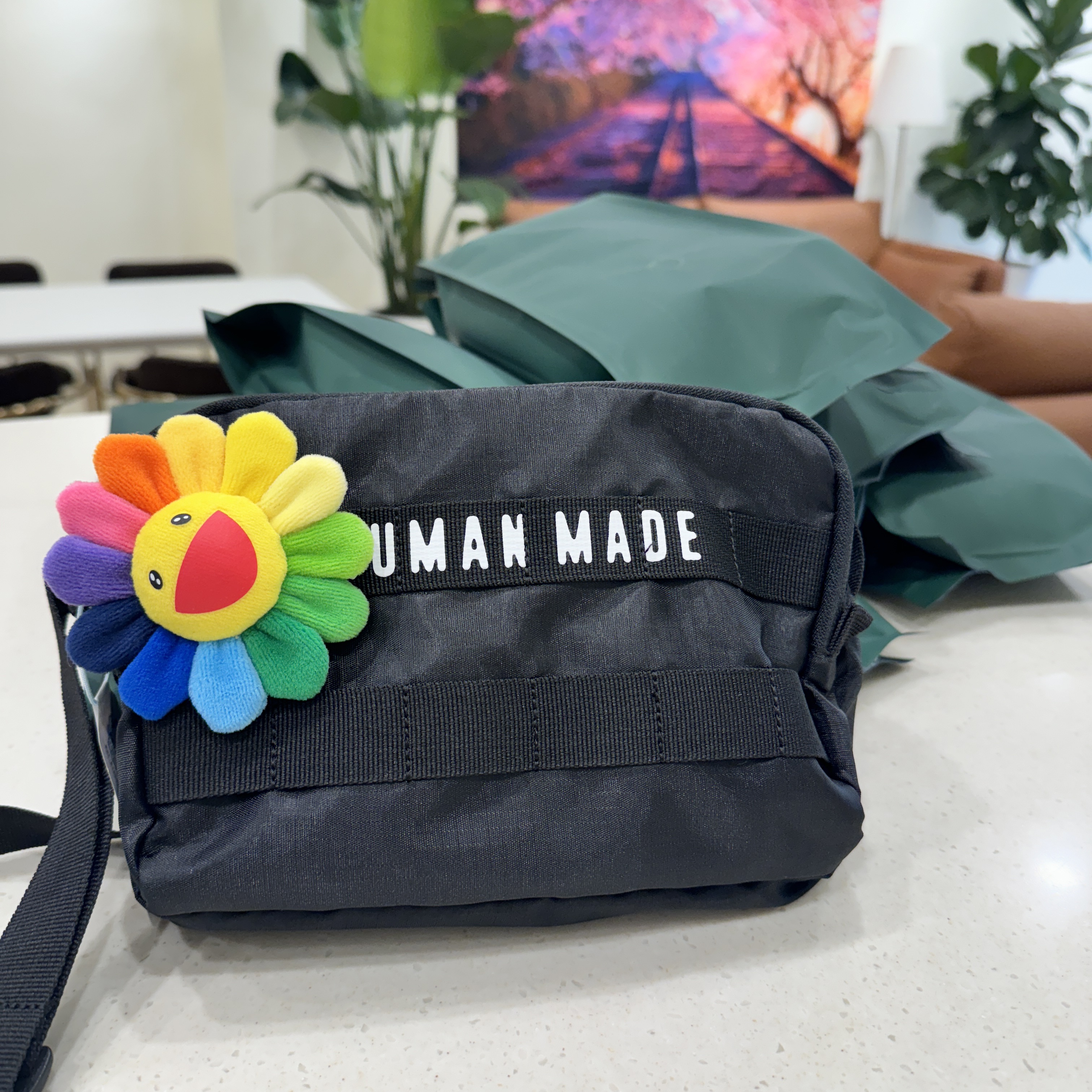 Human Made Military Light Pouch Black 착용 스타일