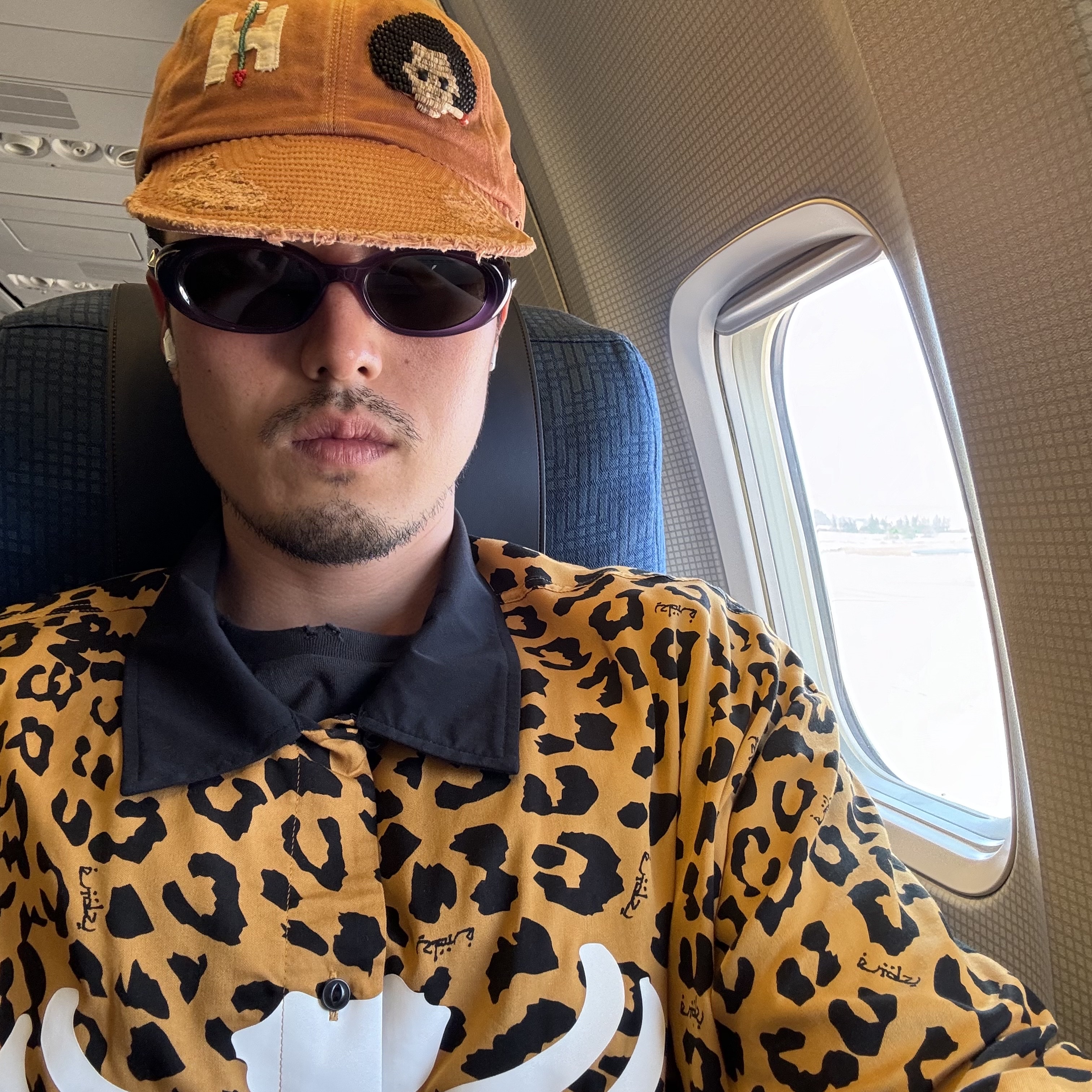Oakley Factory Team x Brain Dead Chop Saw Mocha 착용 스타일 - 4