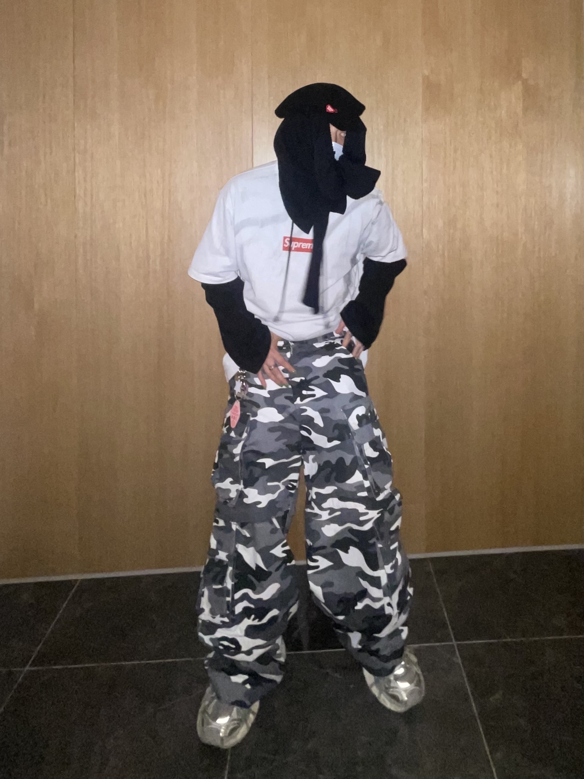 Supreme x MM6 Maison Margiela Box Logo T-Shirt White - 24SS, Project G/R Oversized Convertible Cargo Pants City Camo 착용 스타일 - 5