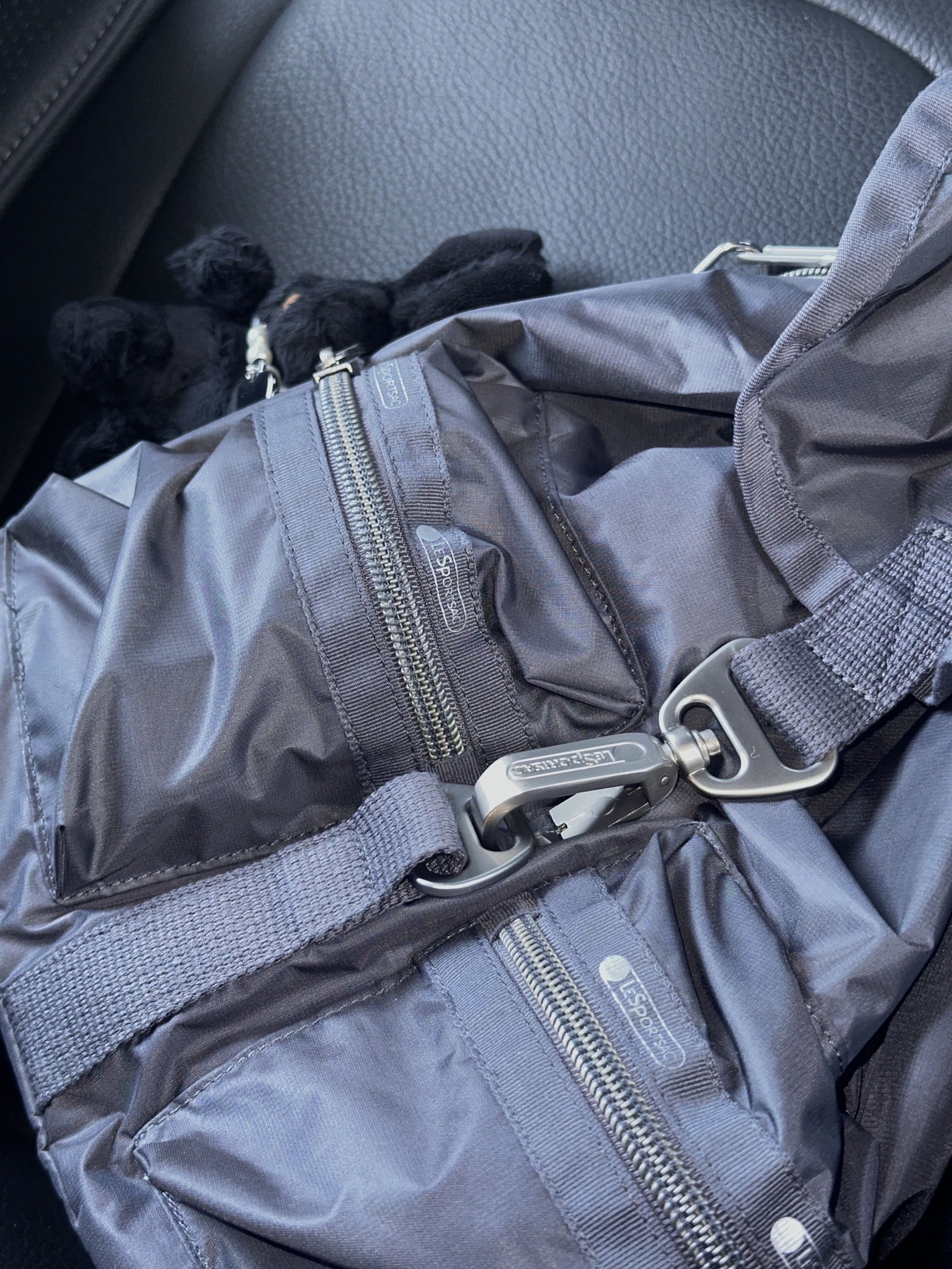 Lesportsac Mini Backpack Shadow Grey C 착용 스타일