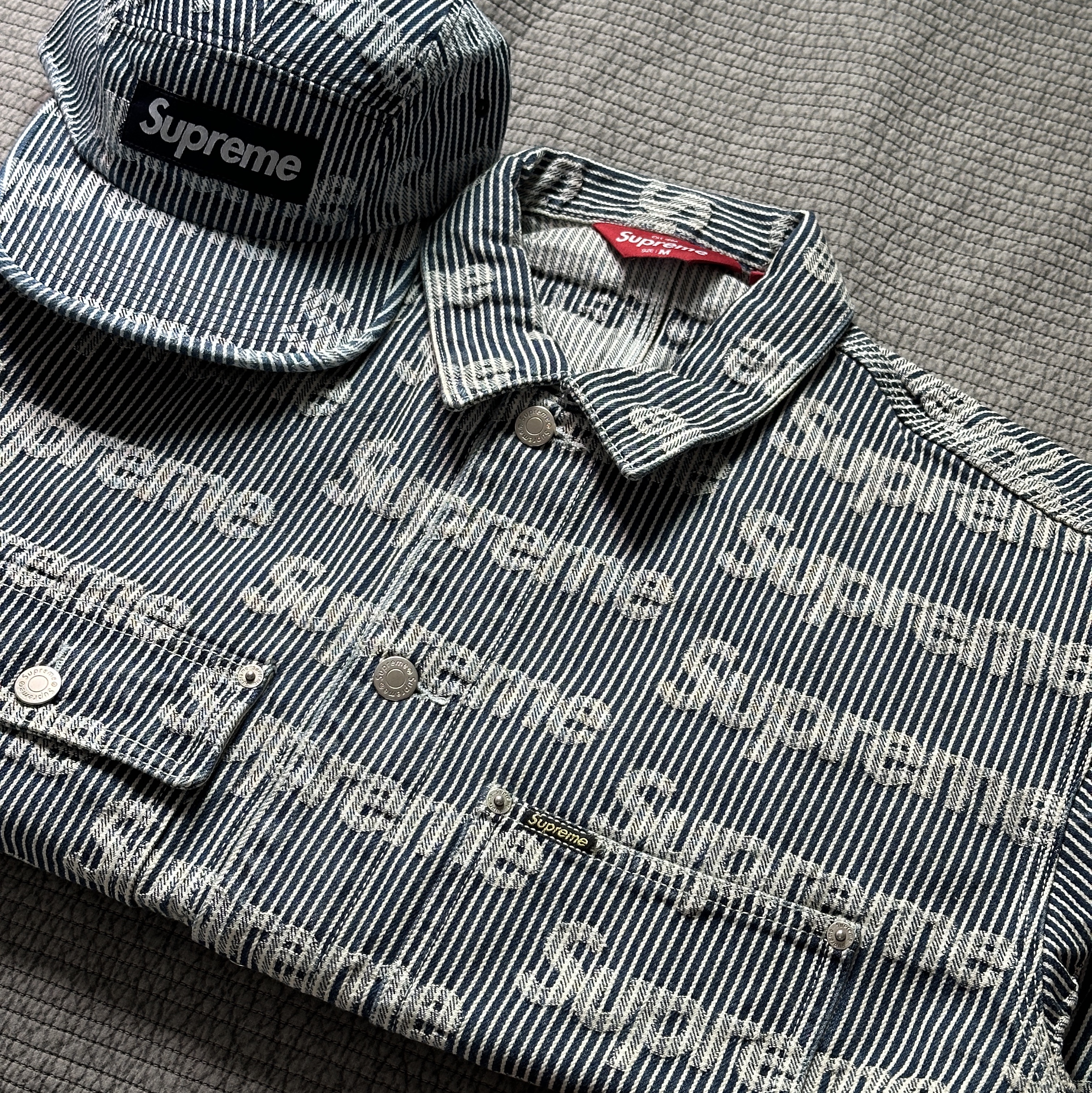 Supreme Denim Chore Trucker Jacket Stripe - 24SS, Supreme Denim Camp Cap Stripe - 24SS 착용 스타일 - 1