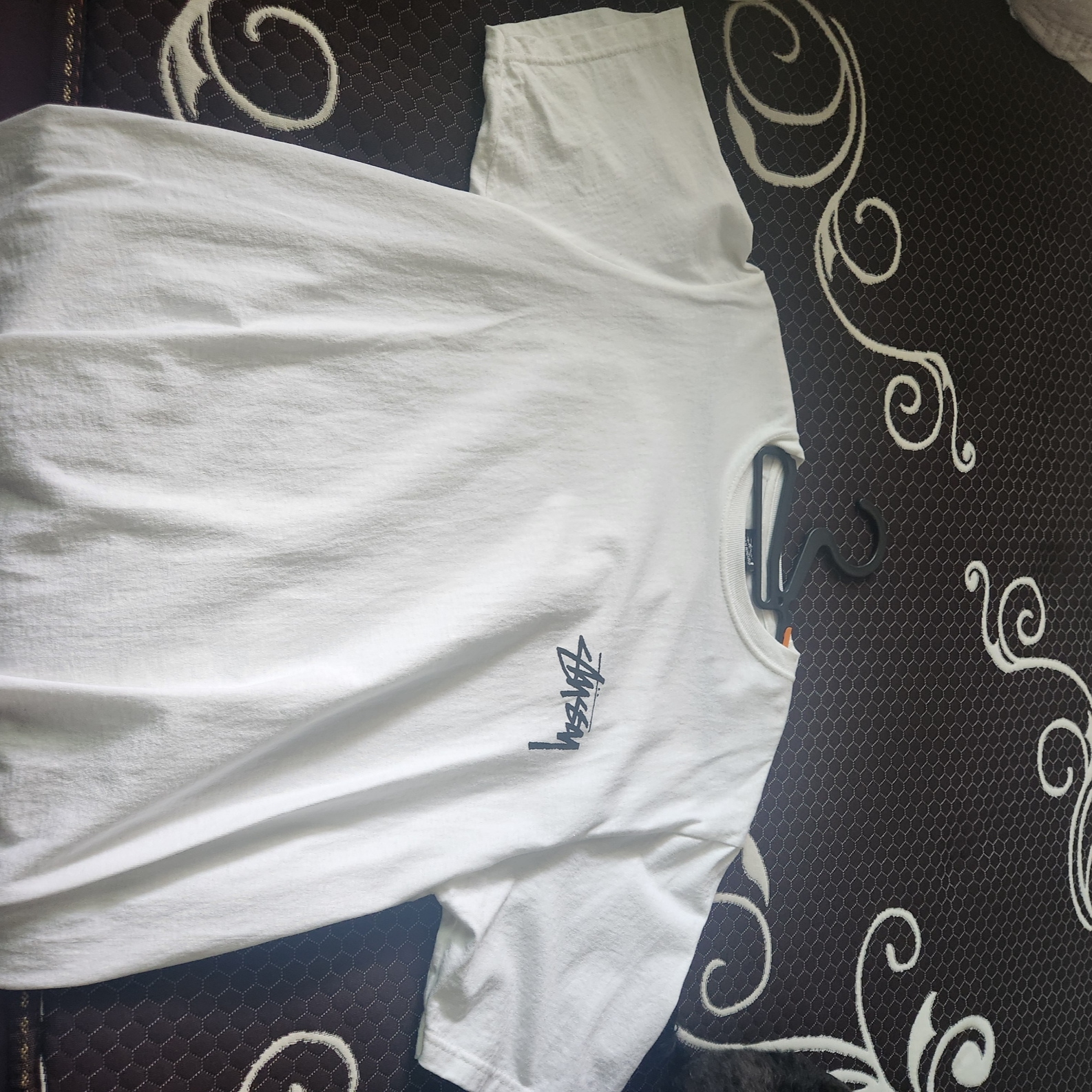 Stussy Basic Stussy T-Shirt White 2024, 2025 착용 스타일