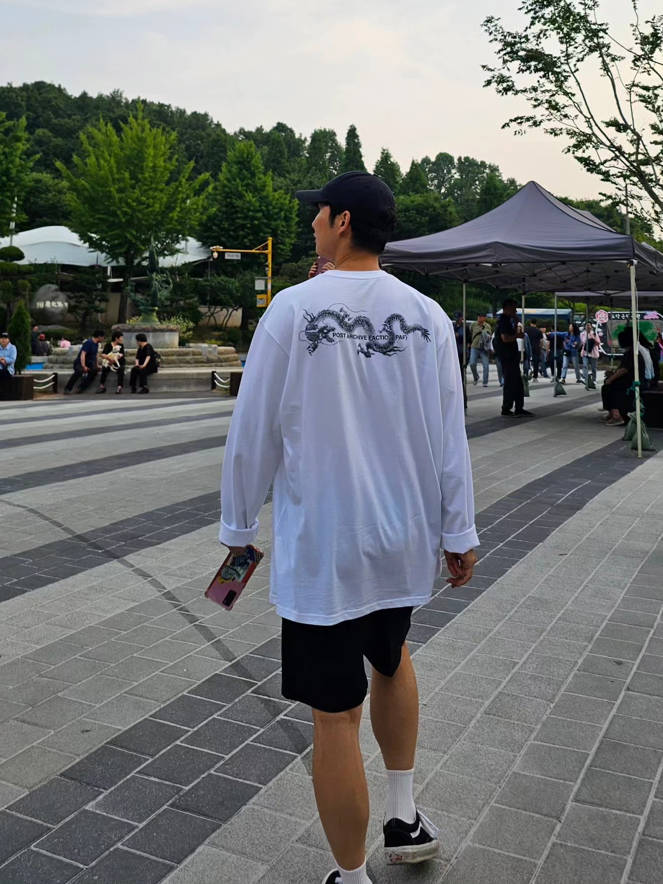 Post Archive Faction (Paf) 6.0 Blue Dragon Year Tee Right White 착용 스타일 - 2