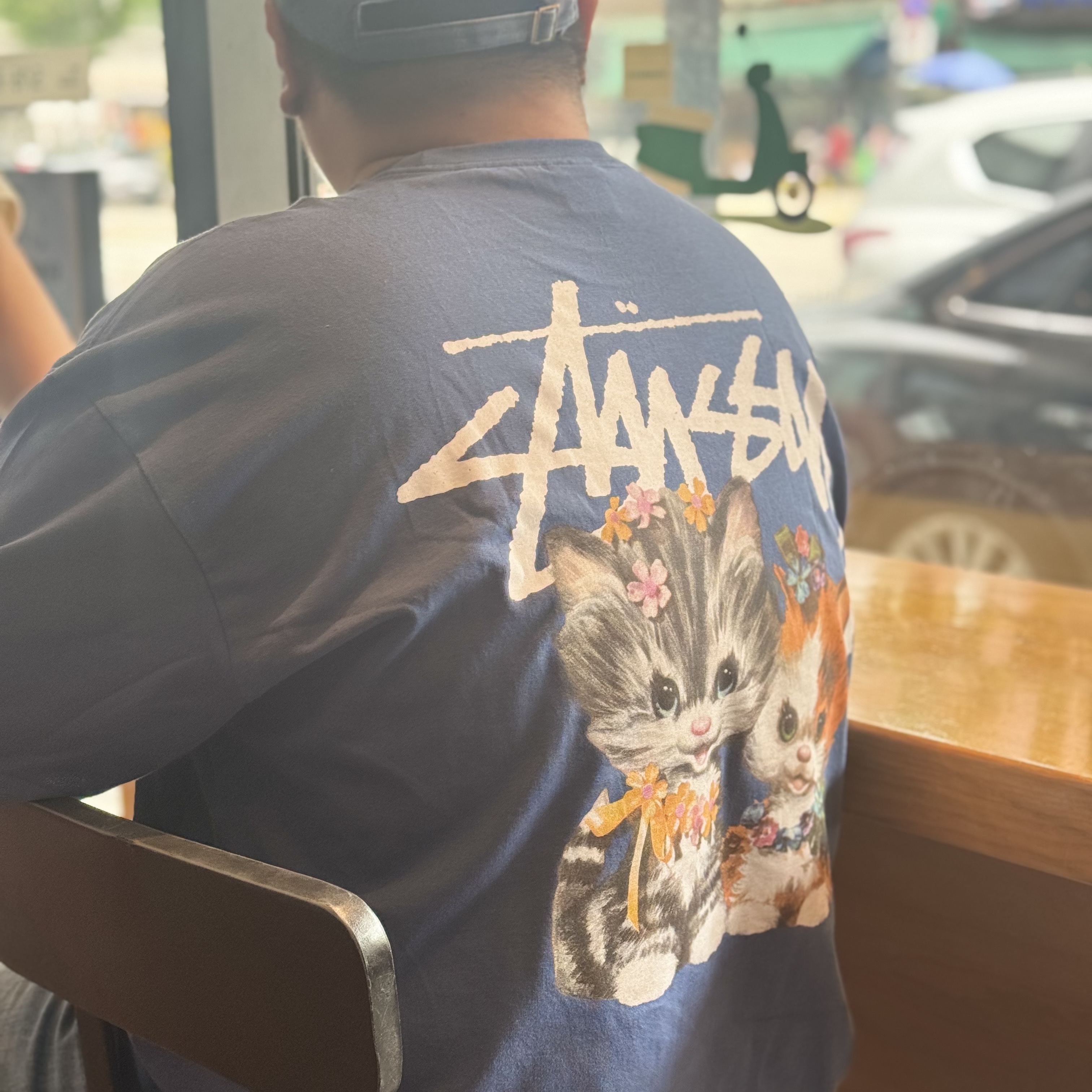 Stussy Kittens T-Shirt Midnight 착용 스타일