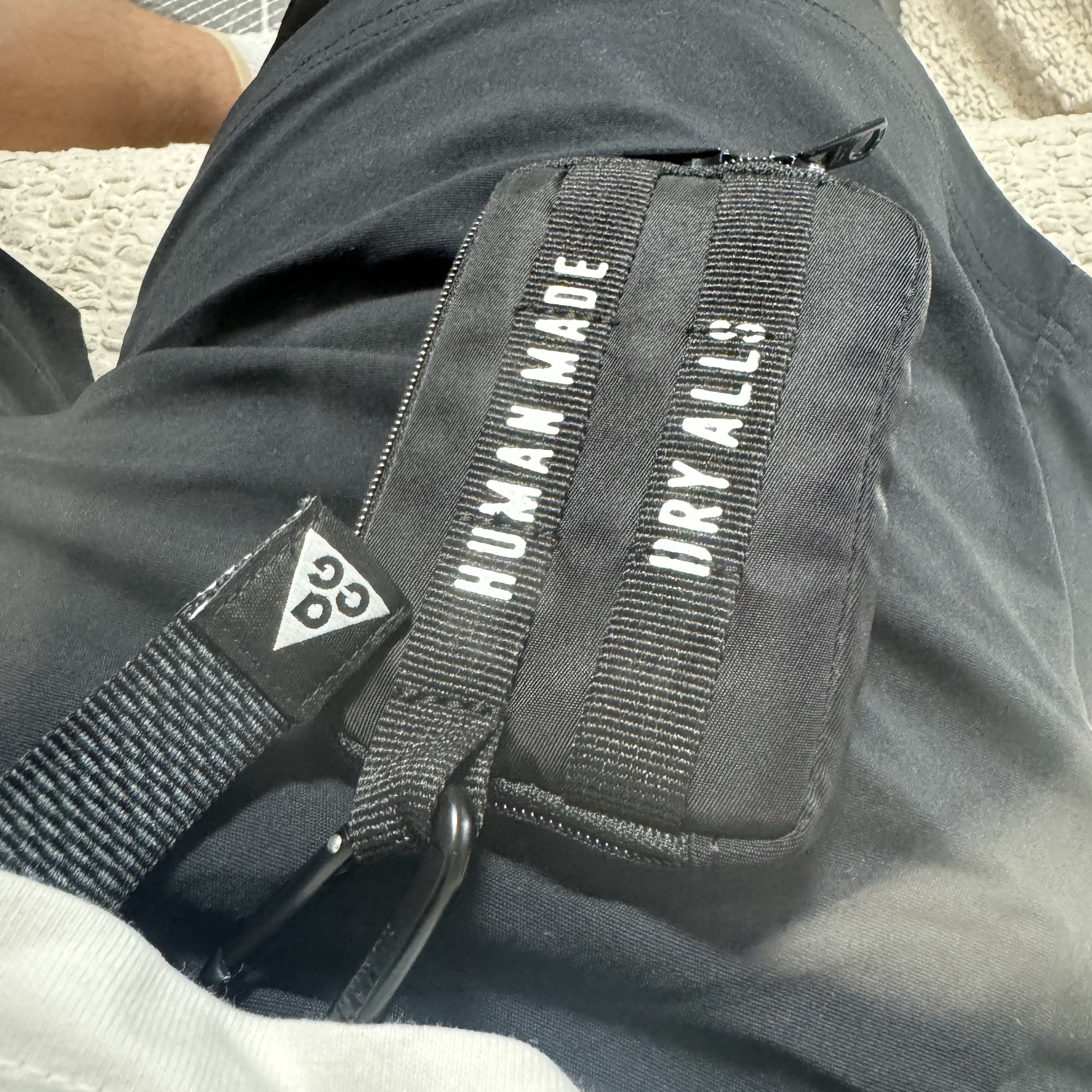 Human Made Military Card Case Black, Nike NRG ACG Trail Shorts Black Dark Smoke Grey - Asia 착용 스타일