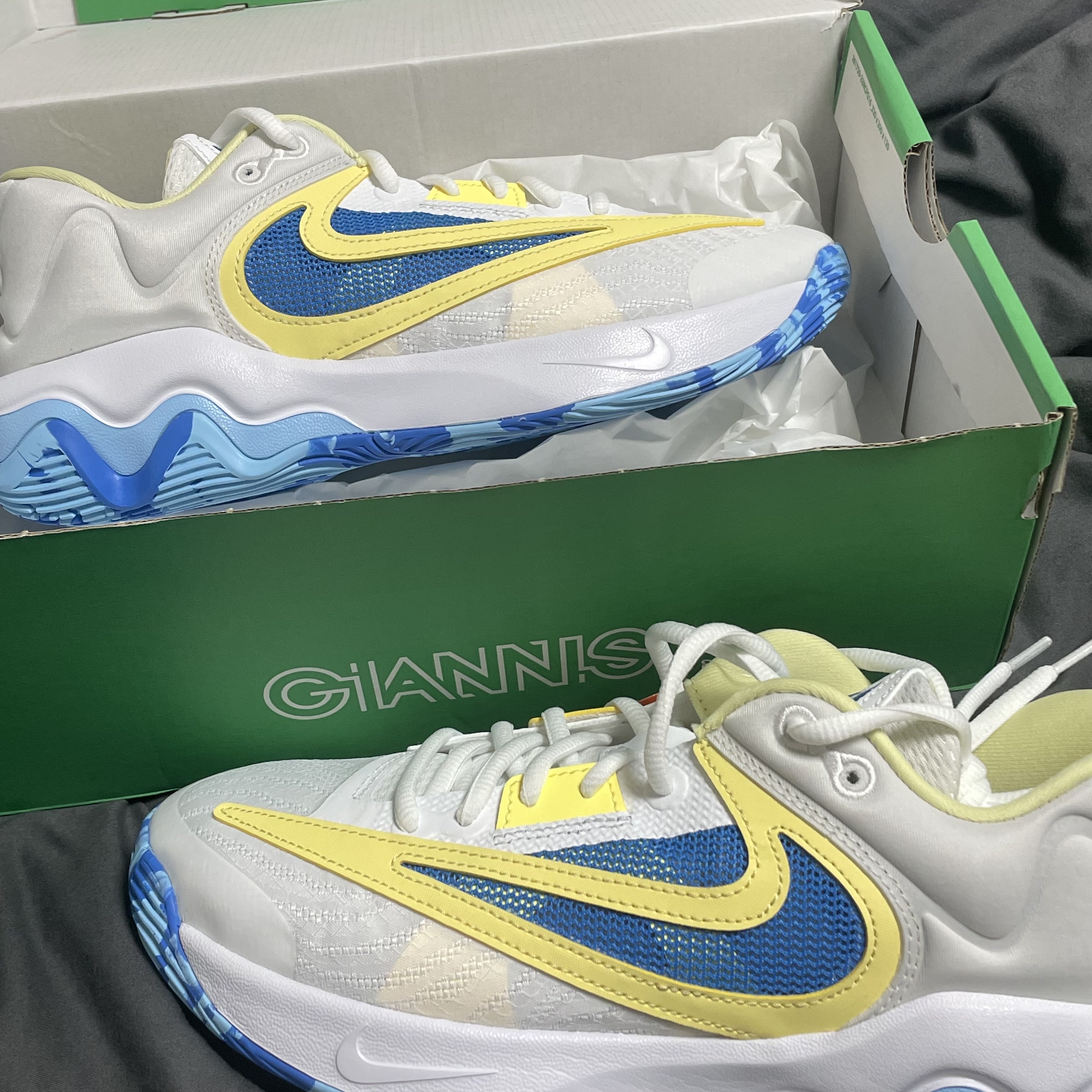 Nike Giannis Immortality 3 EP White Light Photo Blue 착용 스타일