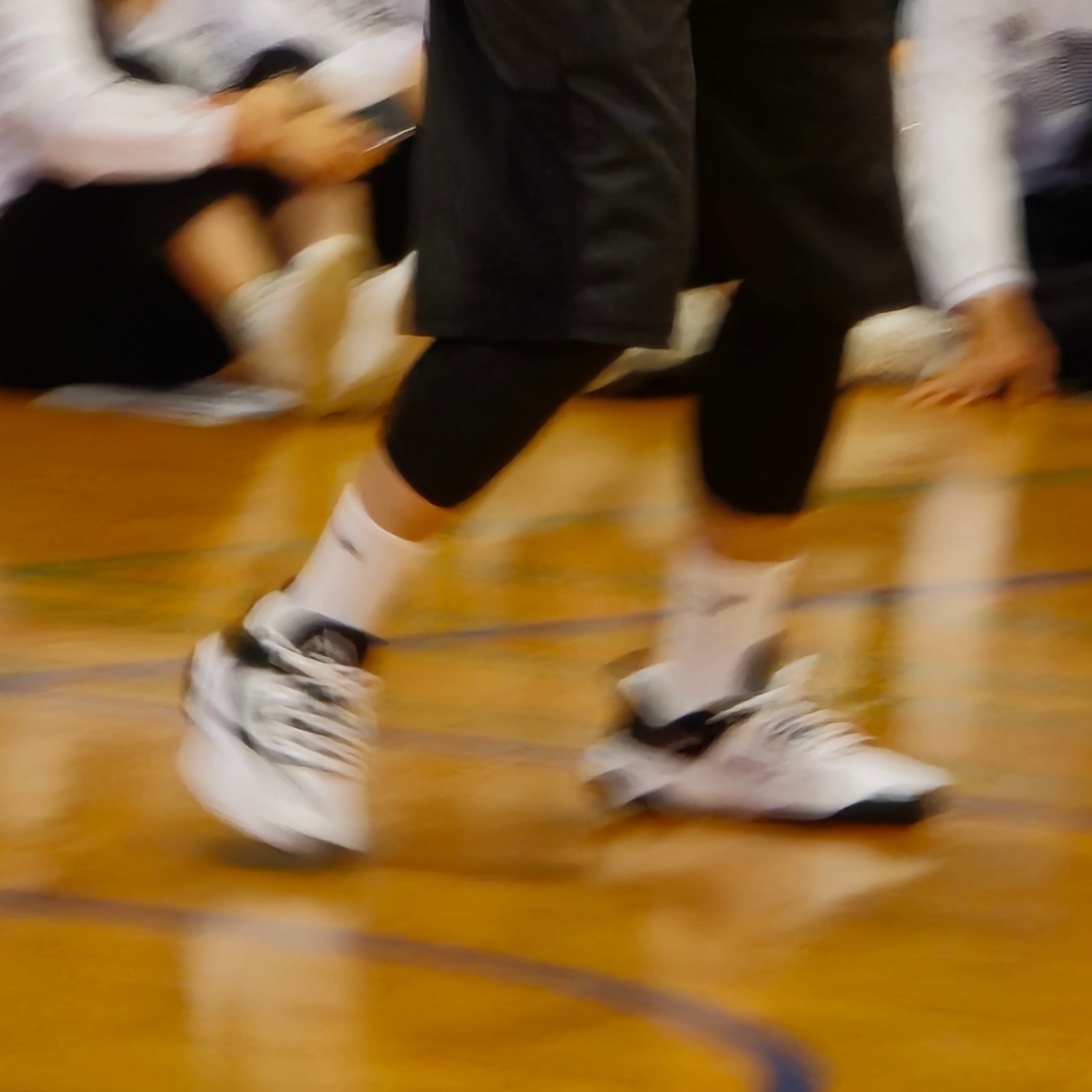 Nike Giannis Immortality 3 EP White Black 착용 스타일