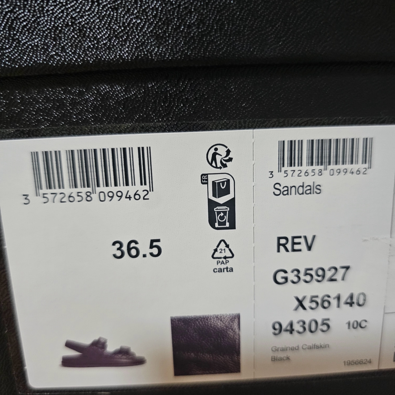 (W) Chanel Sandals Grained Calfskin & Black 착용 스타일 - 6