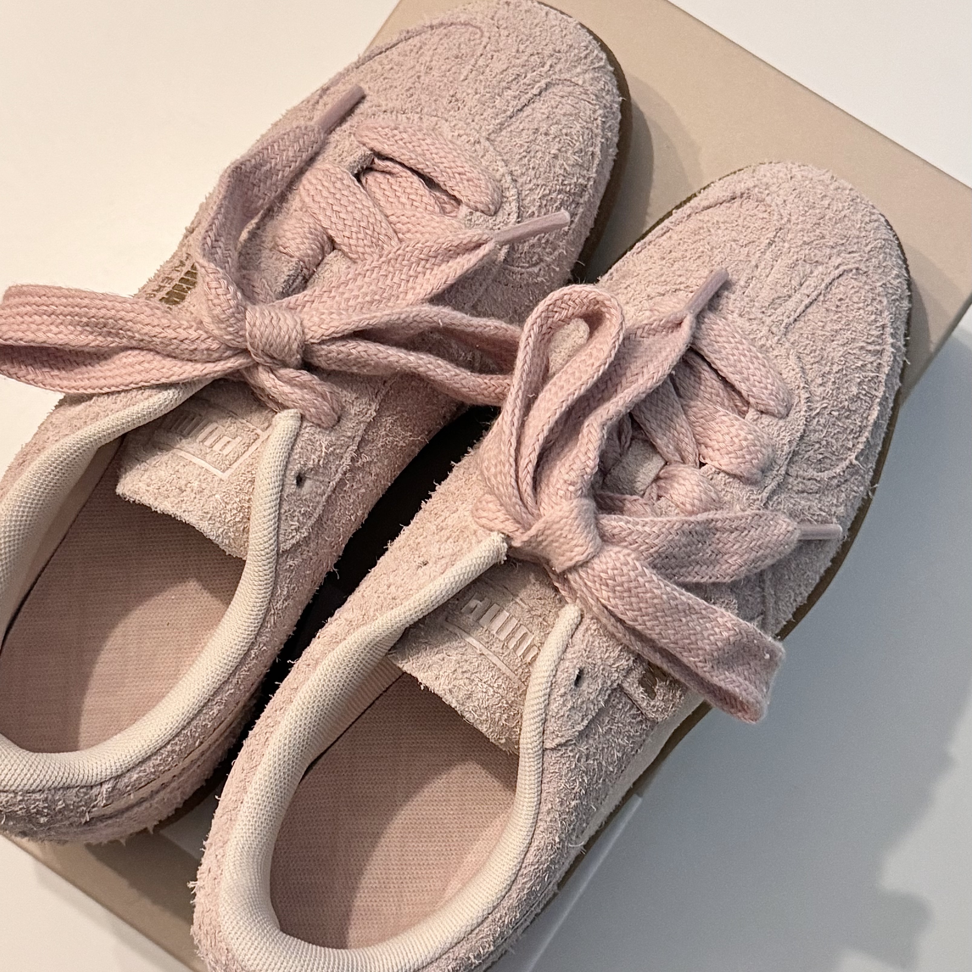 Puma Palermo Hairy Rose Quartz Rosebay 착용 스타일 - 1