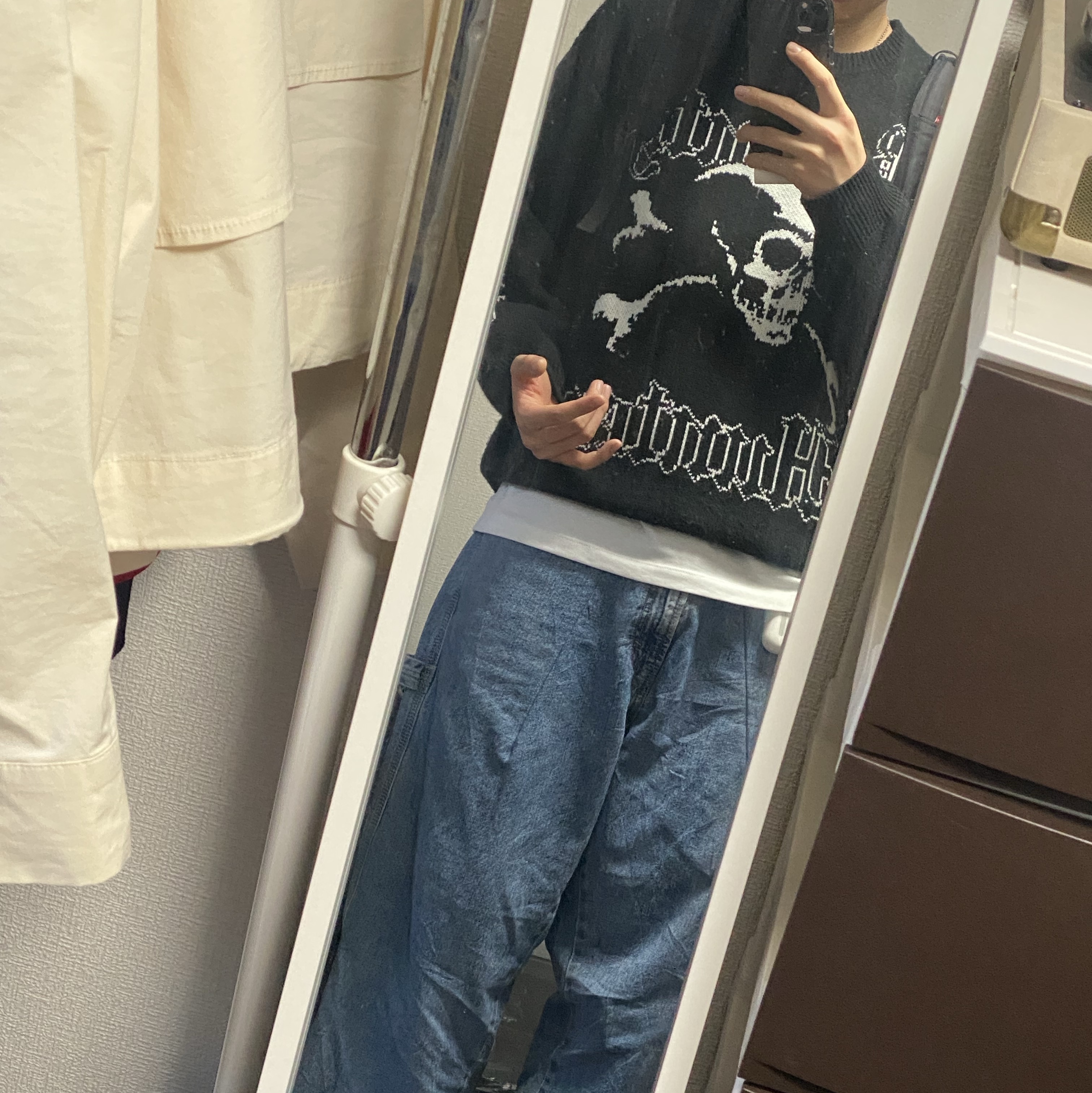 Supreme x Bounty Hunter Sweater Black - 23FW, Vivienne Westwood Mayfair Bas Relief Pendant Silver 착용 스타일 - 2
