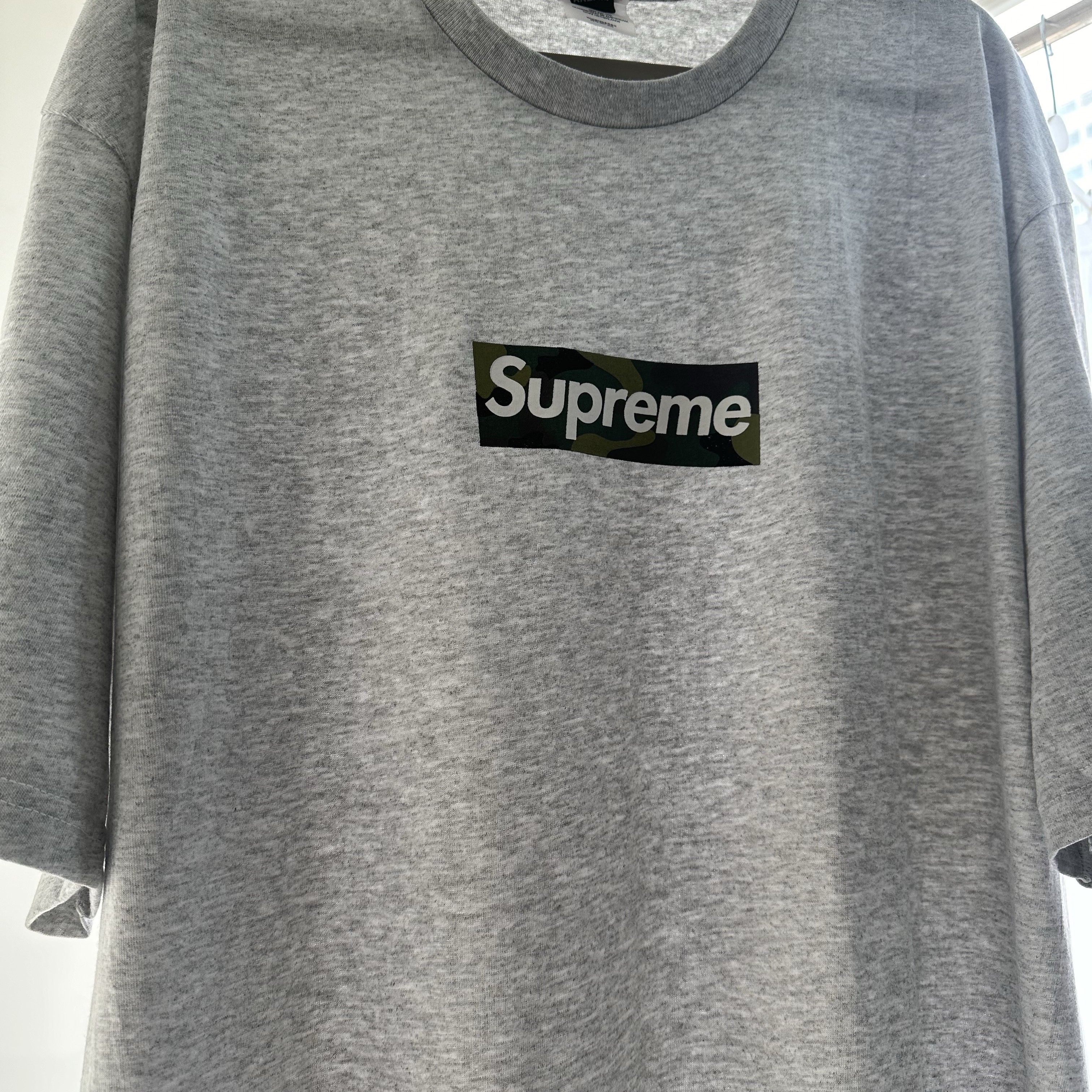 Supreme Box Logo T-Shirt Ash Grey - 23FW 착용 스타일