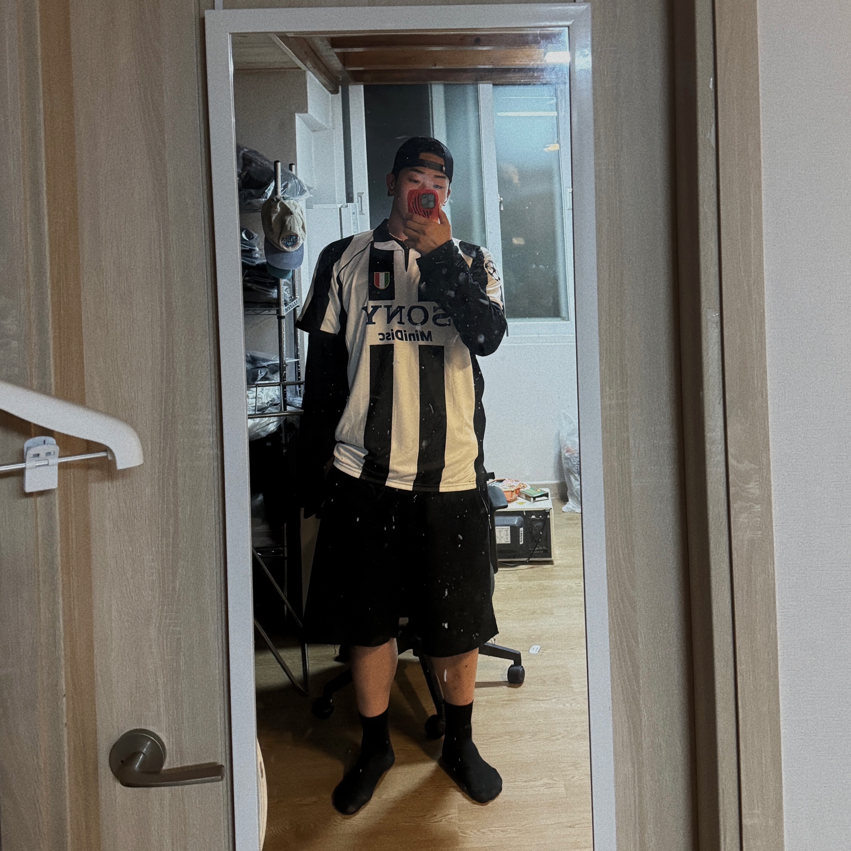 Adidas Juventus 2021/22 Home Authentic Jersey White - US Sizing (Non Marking Ver.), Stussy Small Stock Crew Socks Black (3 Pack) 착용 스타일 - 1