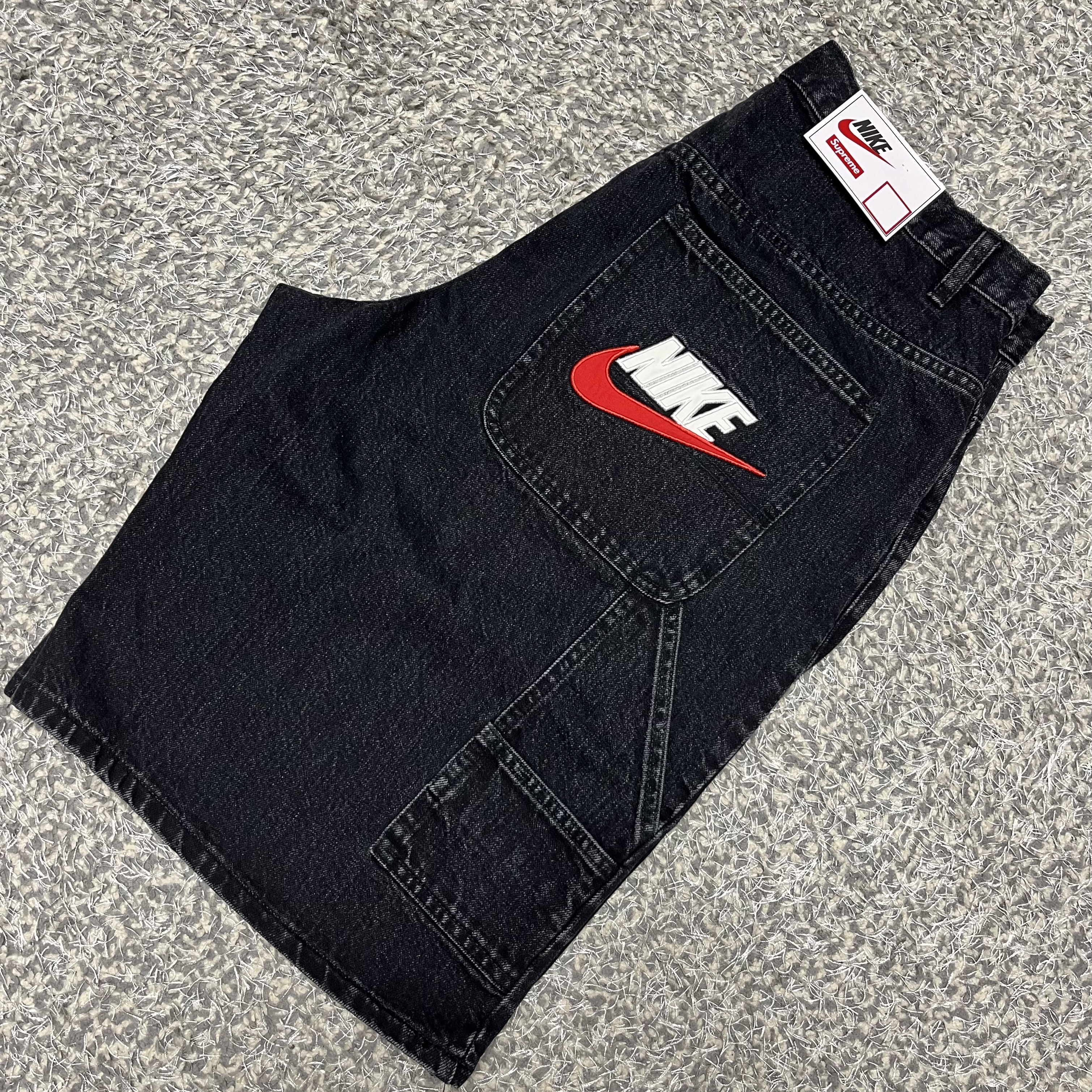 Supreme x Nike Denim Short Black - 24SS 착용 스타일 - 1