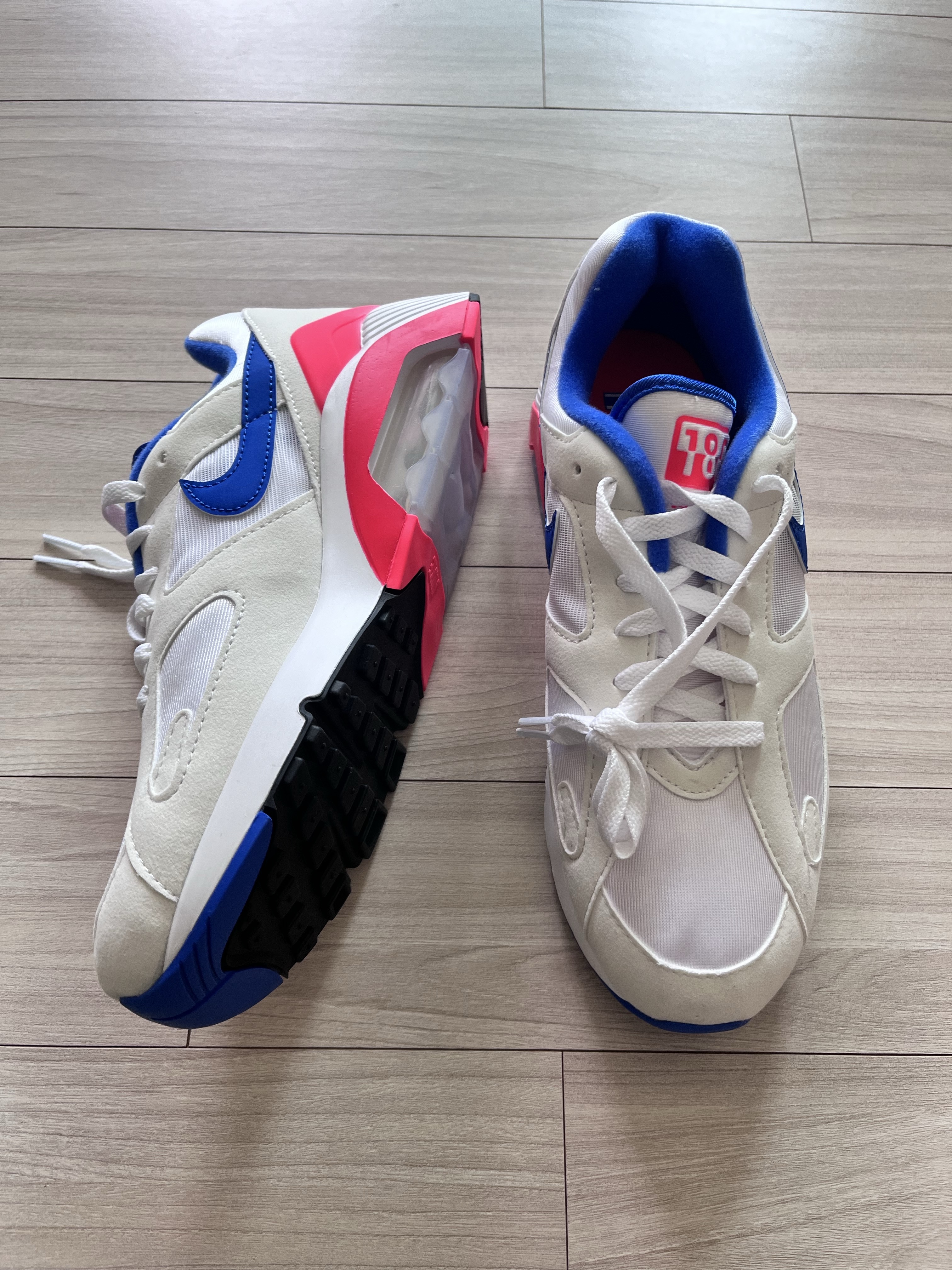 Nike Air 180 Ultramarine 착용 스타일 - 2
