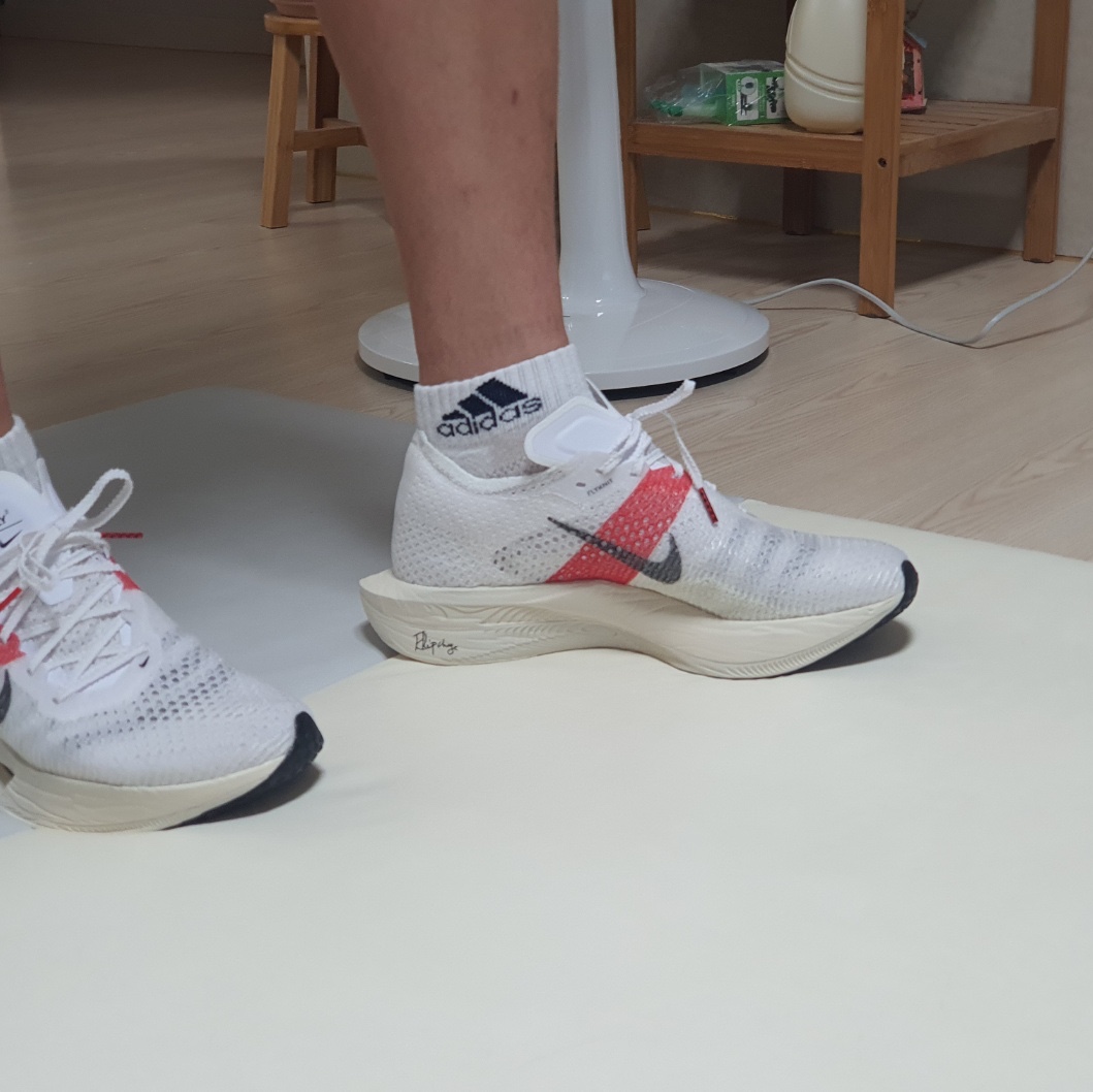 Nike ZoomX Vaporfly Next% 3 Eliud Kipchoge 착용 스타일 - 2