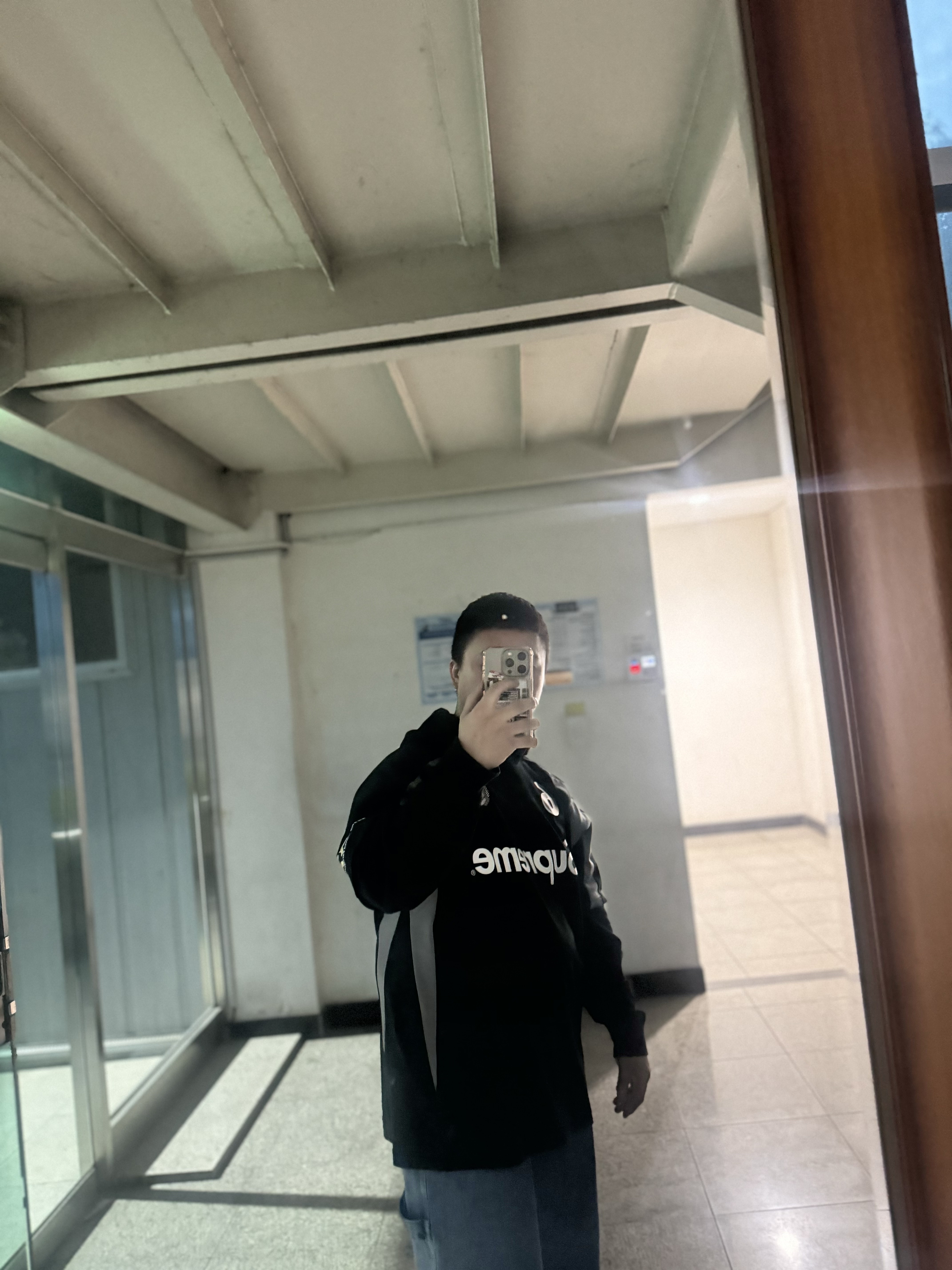 Supreme Hooded Soccer Jersey Black - 23FW 착용 스타일