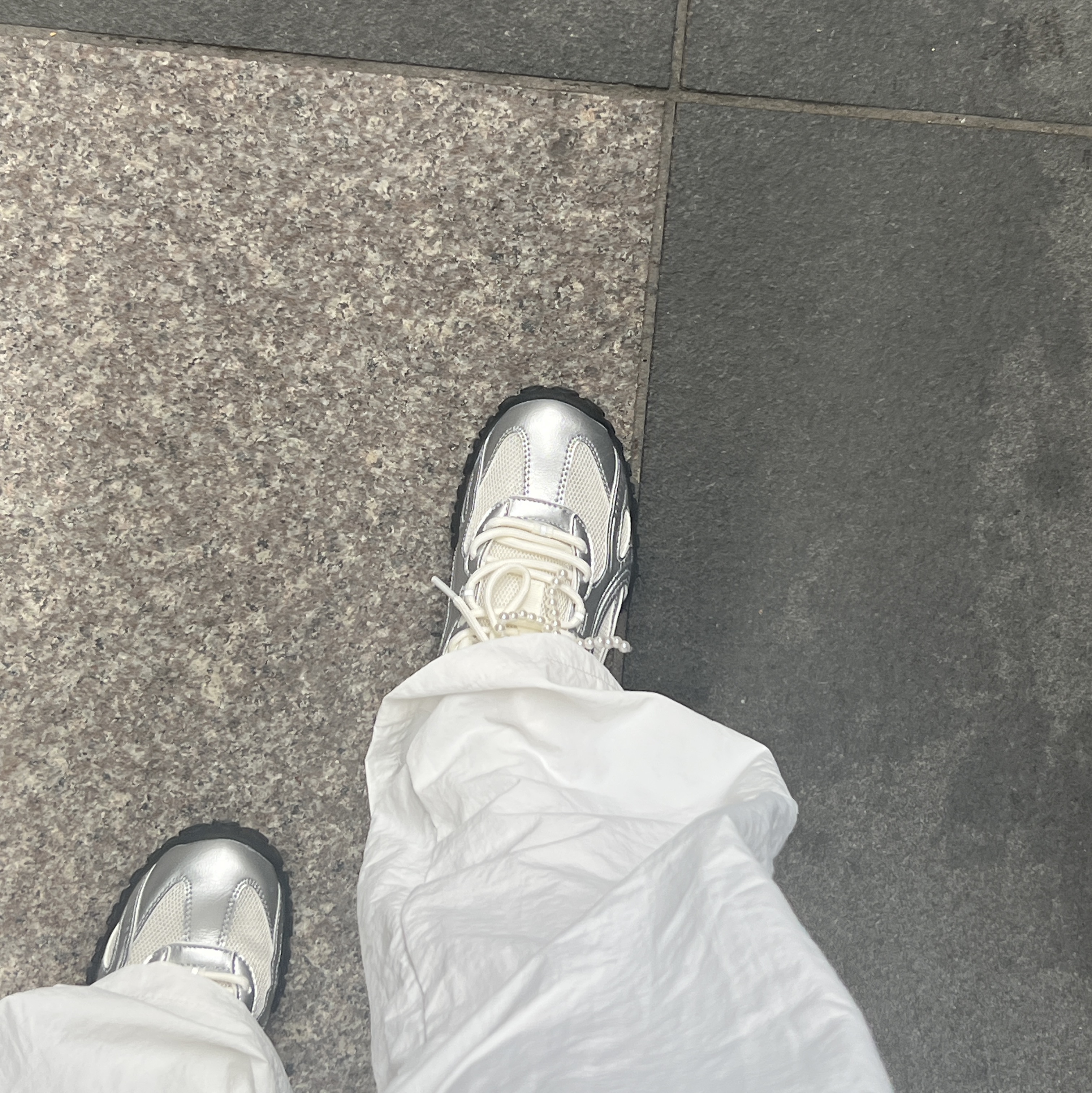 Fila Echappe MS Silver Moon 착용 스타일