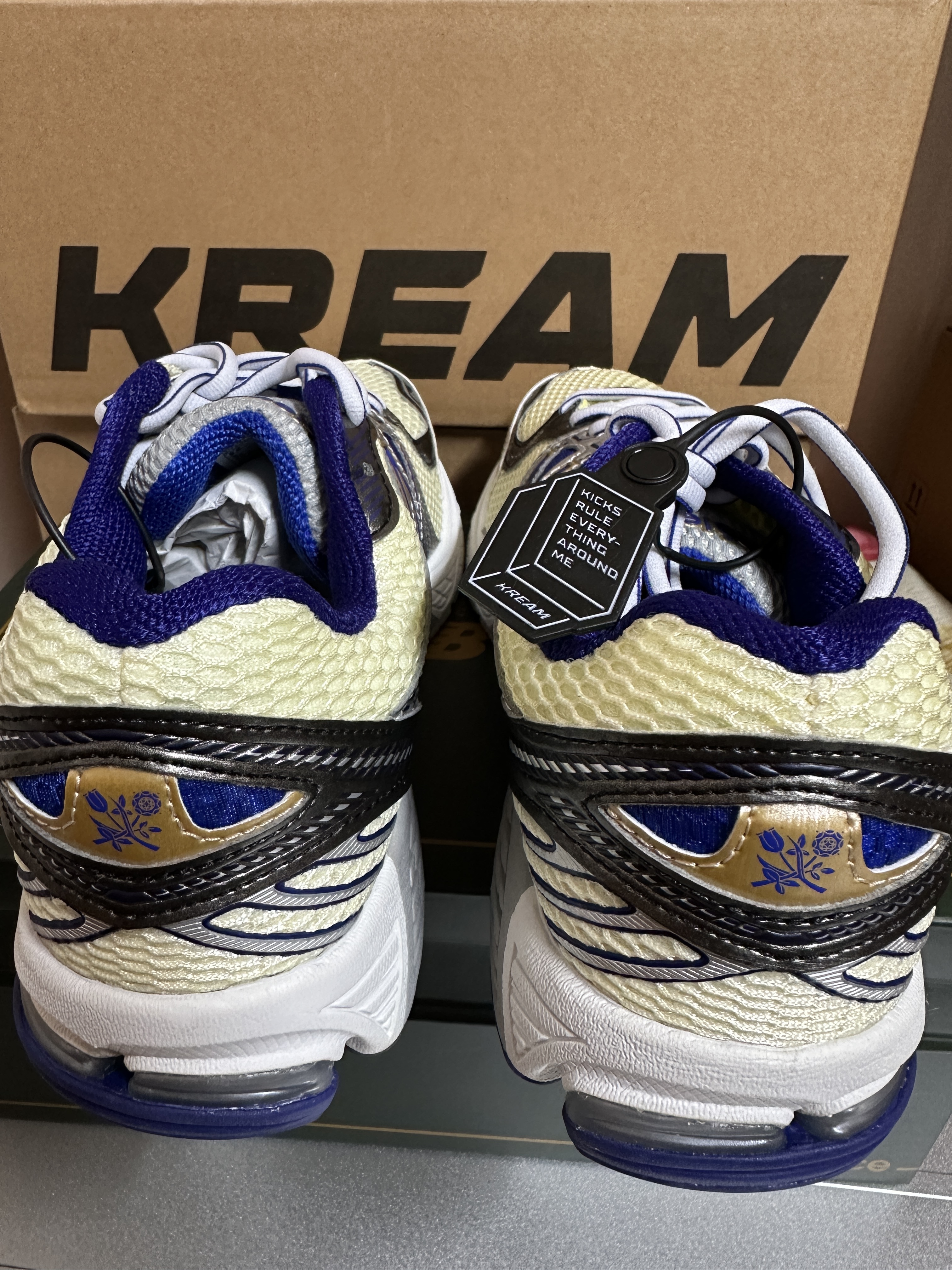 New Balance x Aime Leon Dore 860v2 Blue 착용 스타일 - 2