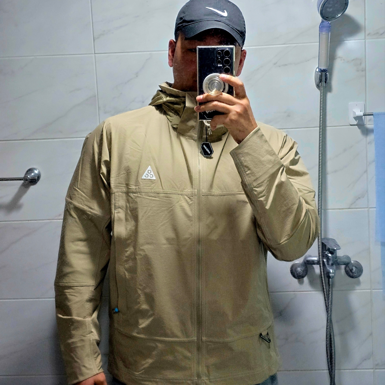 Nike ACG Sun Farer Jacket Khaki Summit White - Asia 착용 스타일 - 2