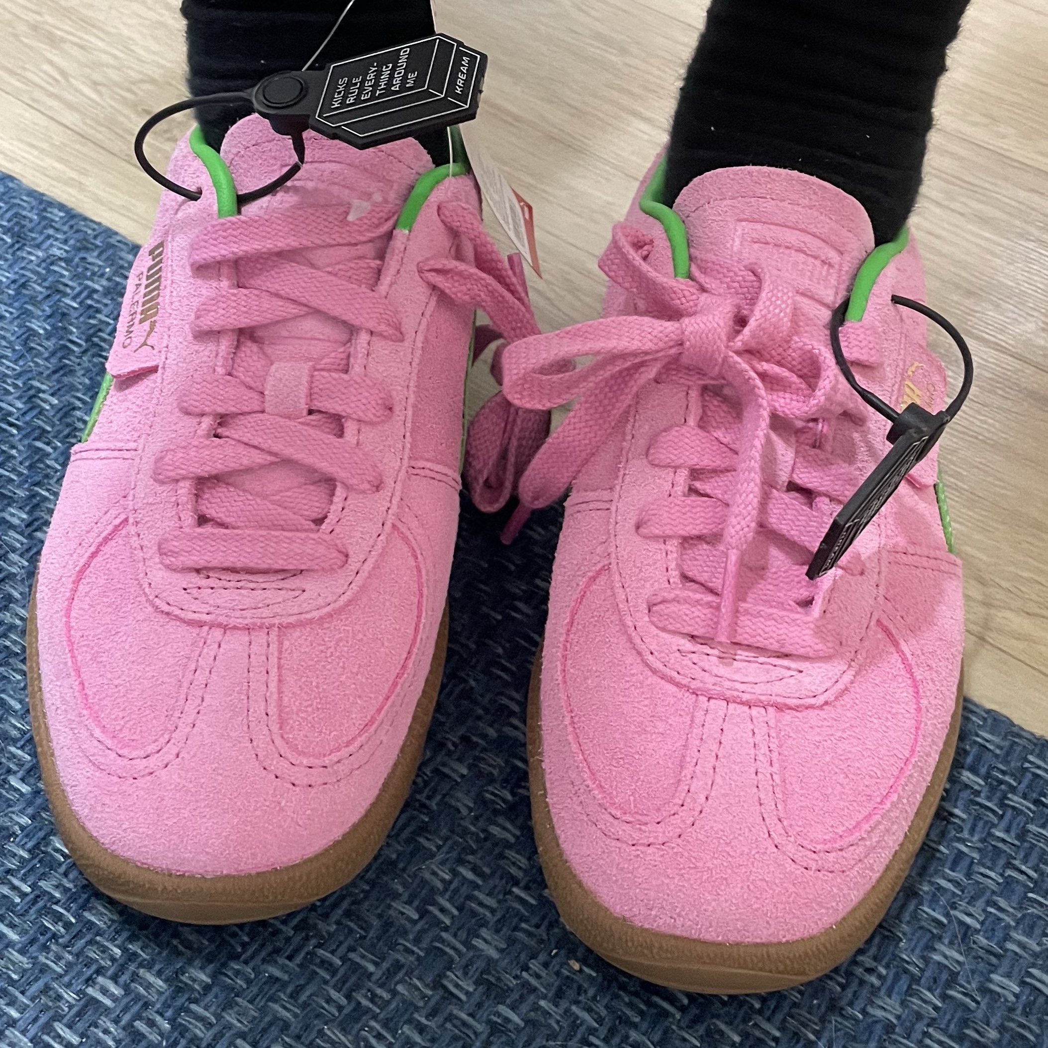 Puma Palermo Special Pink Delight Green 착용 스타일 - 2