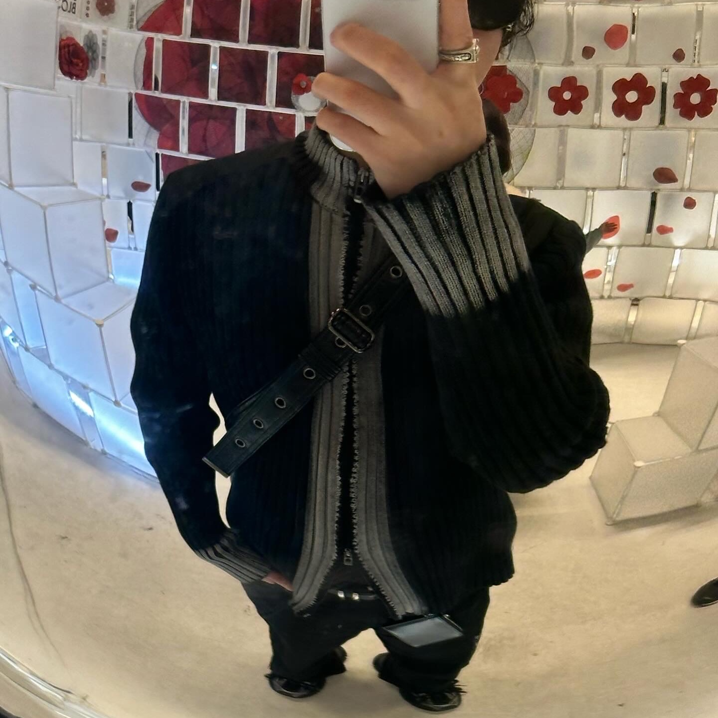 Balenciaga 3XL Sneakers Black White 착용 스타일 - 2