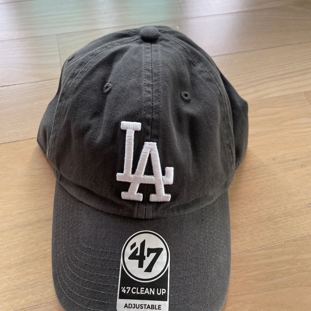 47 Brand LA Dodgers BW Clean Up Charcoal 착용 스타일