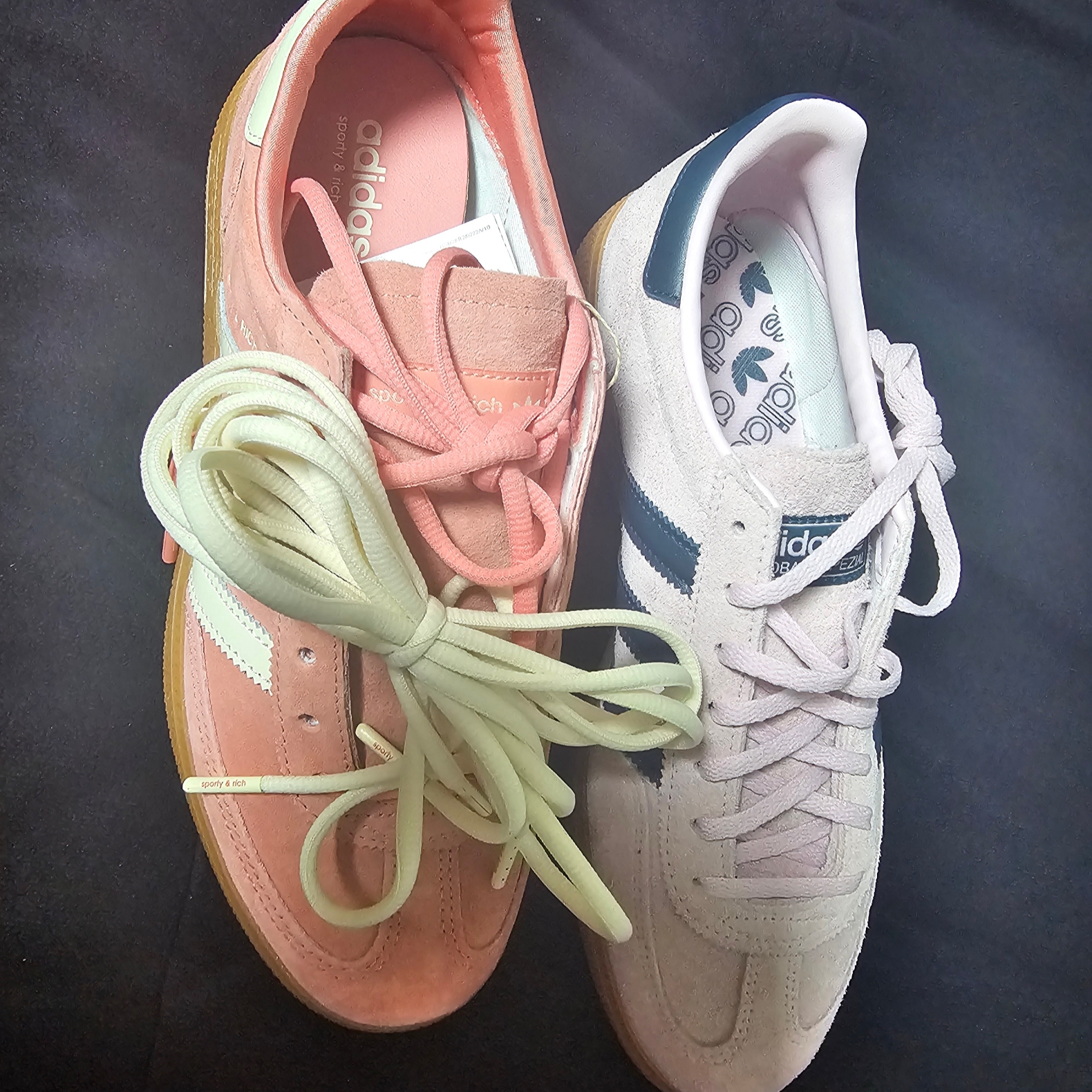 Adidas x Sporty & Rich Spezial Handball Pantone Cream White, (W) Adidas Spezial Handball Clear Pink 착용 스타일 - 2